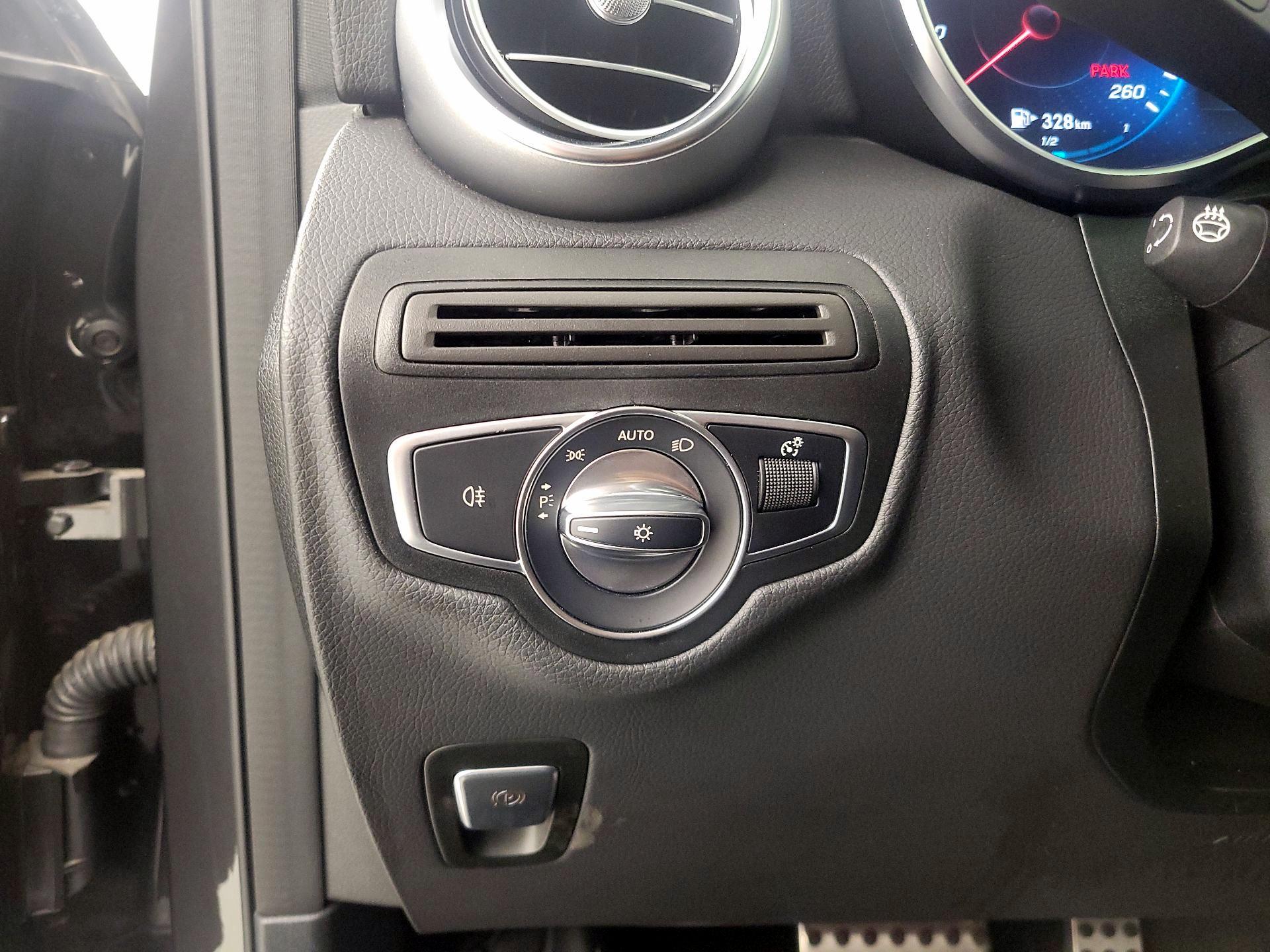 Thumbnail: 2022 Mercedes-Benz GLC - 13