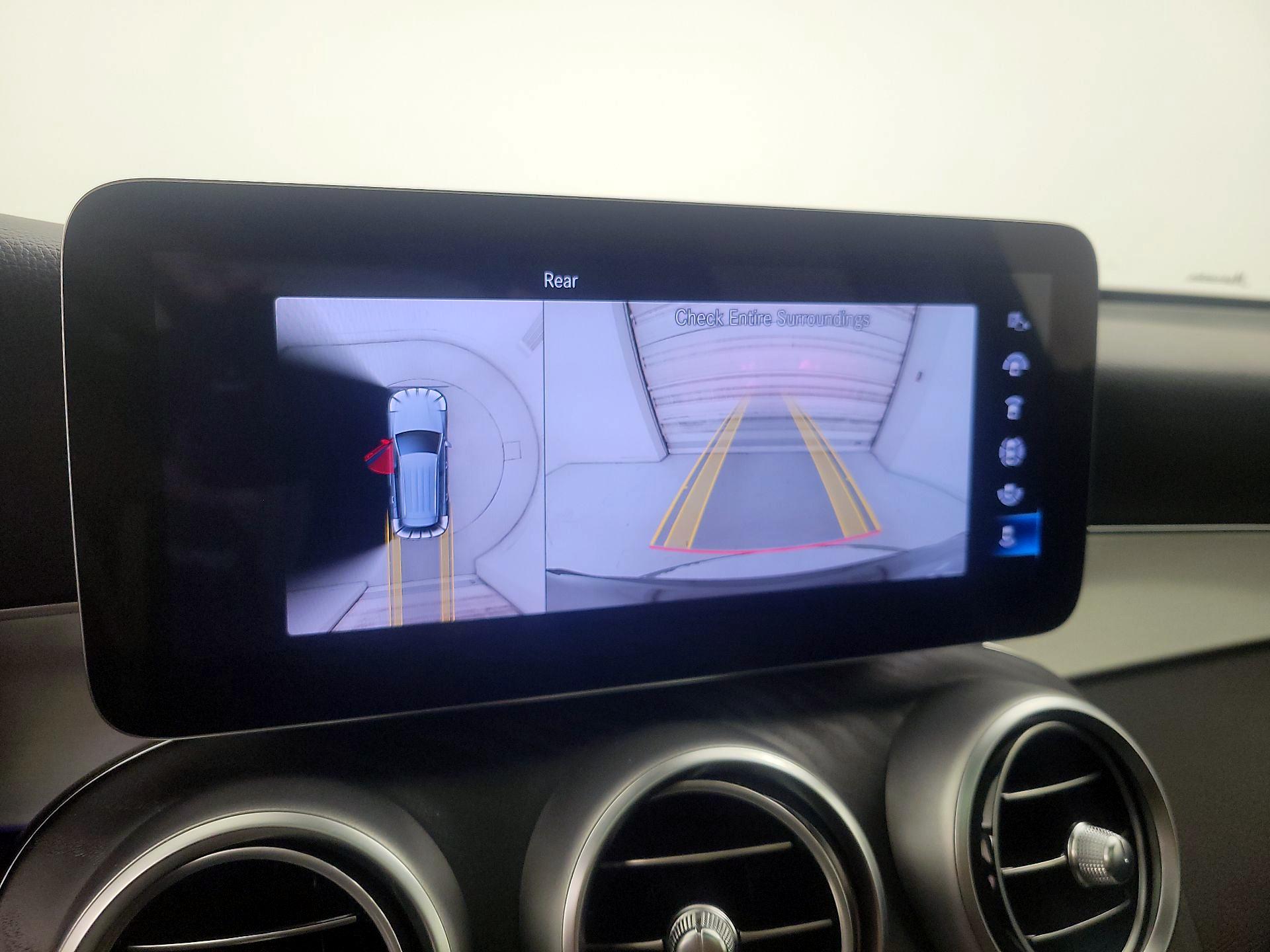 Thumbnail: 2022 Mercedes-Benz GLC - 14