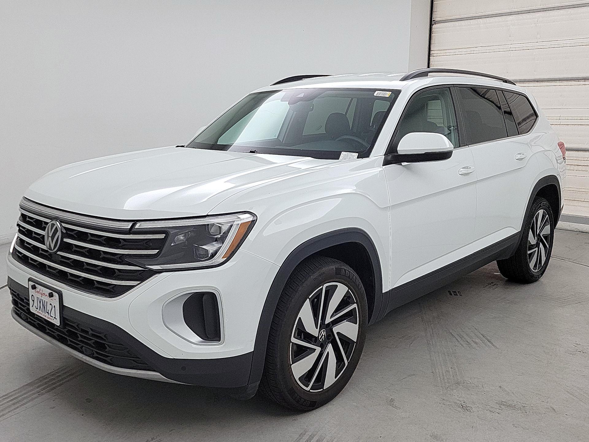 Thumbnail: 2024 Volkswagen Atlas - 3