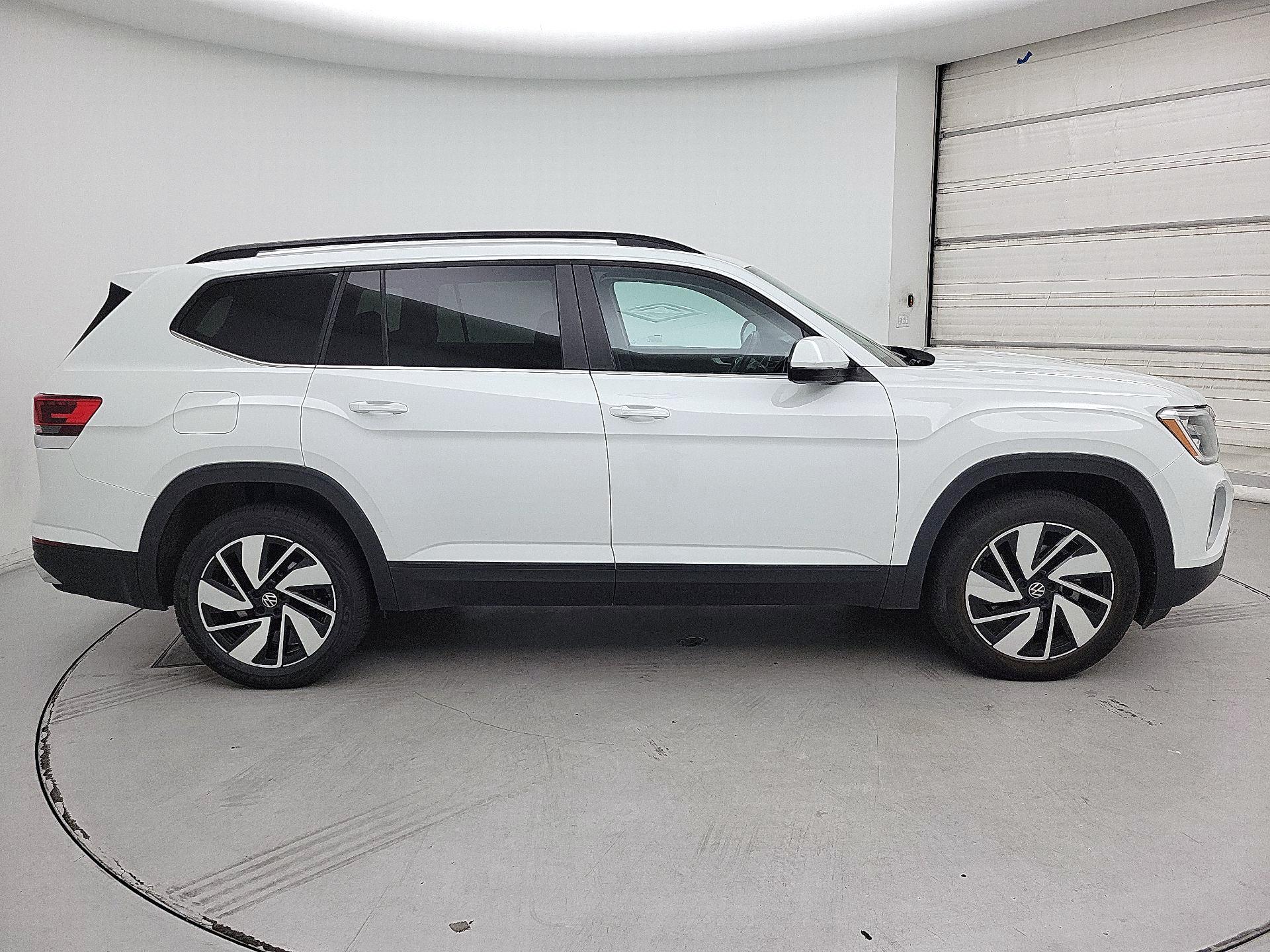 Thumbnail: 2024 Volkswagen Atlas - 4