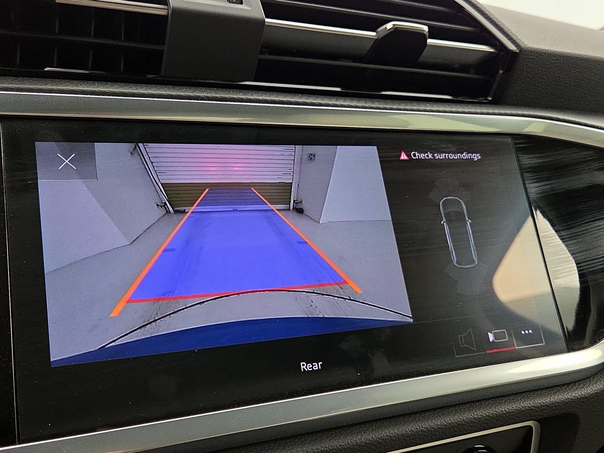 Thumbnail: 2023 Audi Q3 - 15