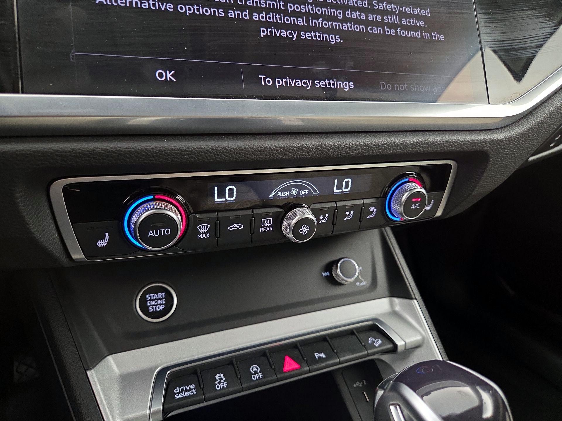 Thumbnail: 2023 Audi Q3 - 17