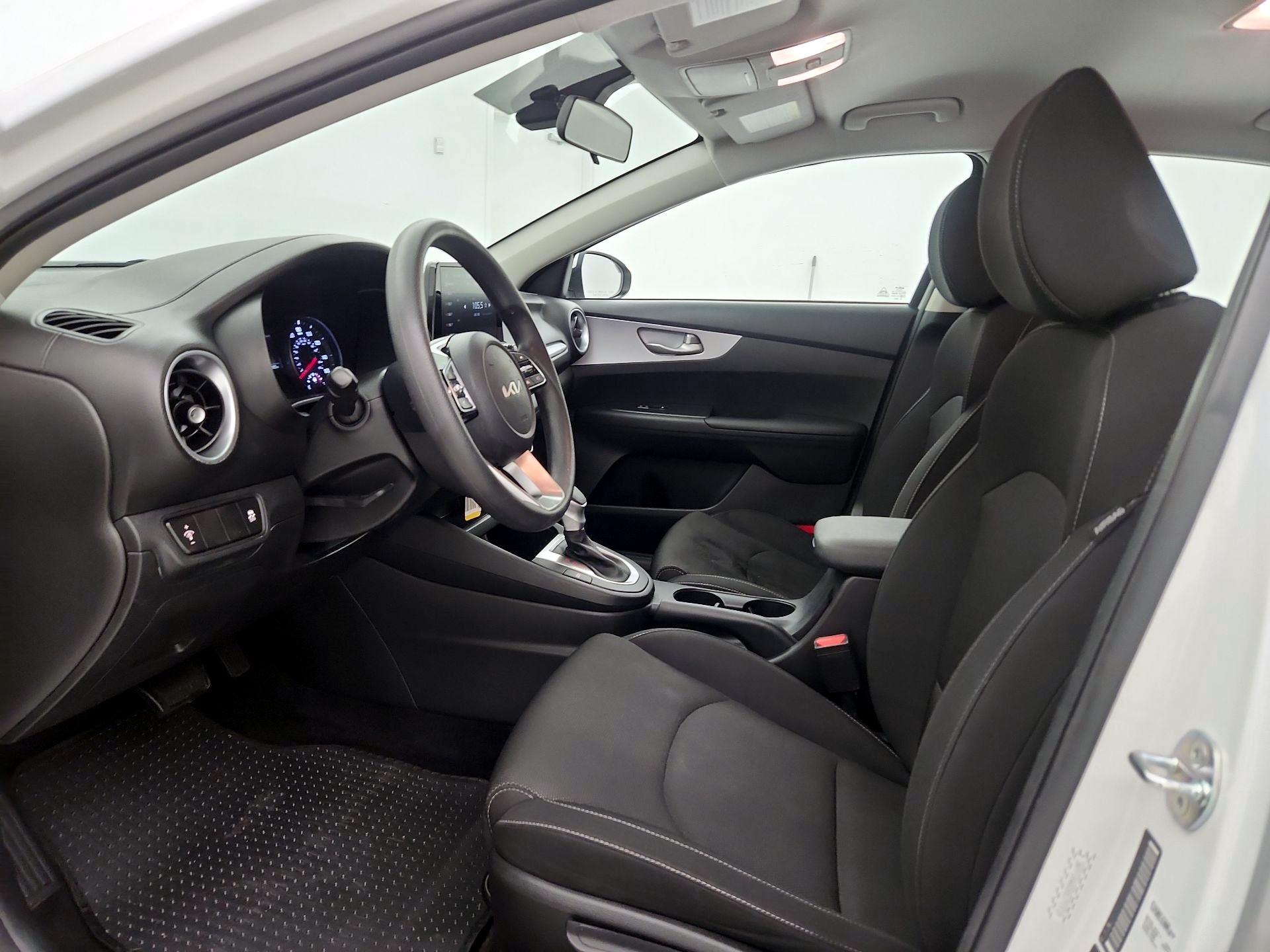 Thumbnail: 2024 Kia Forte - 11