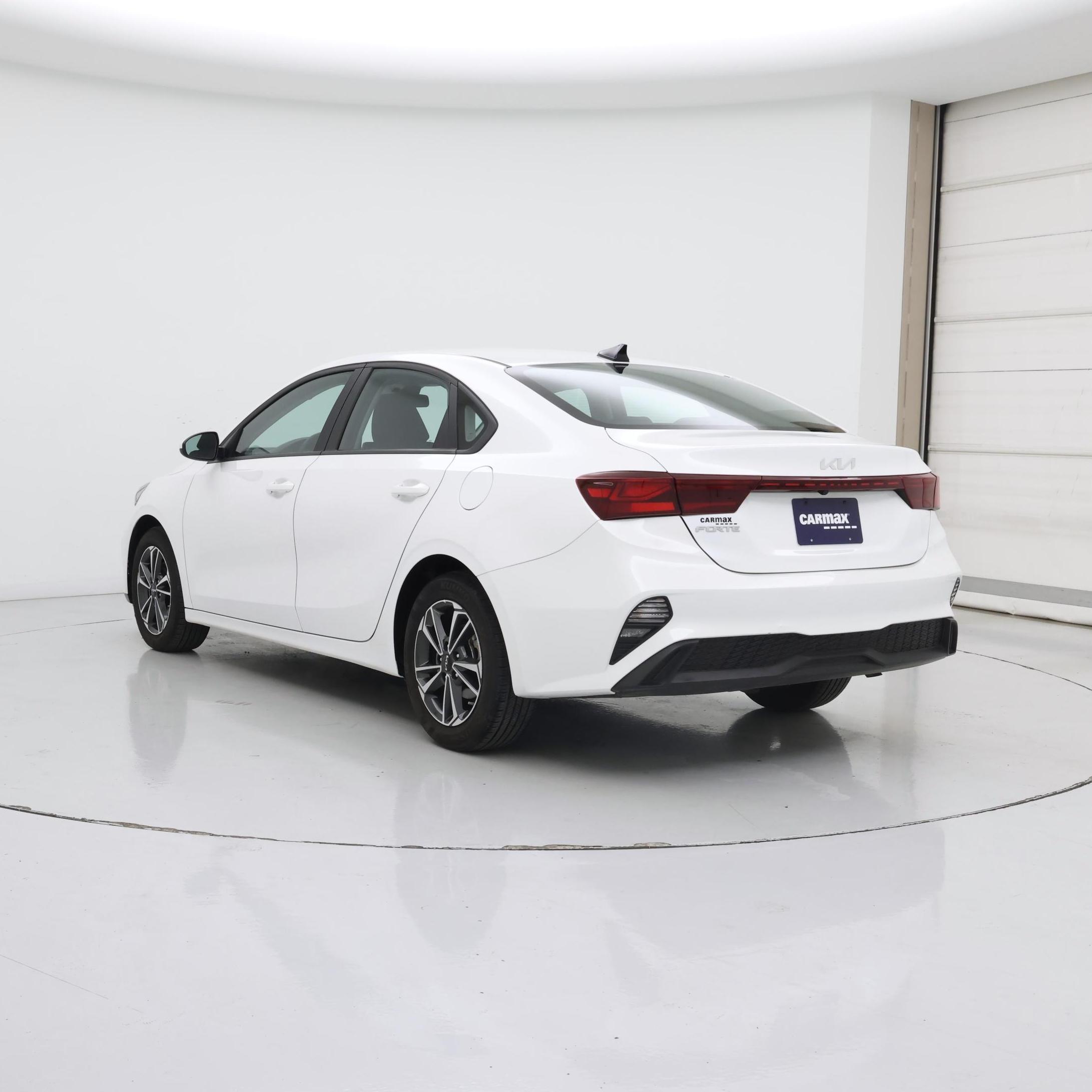 Thumbnail: 2024 Kia Forte - 2