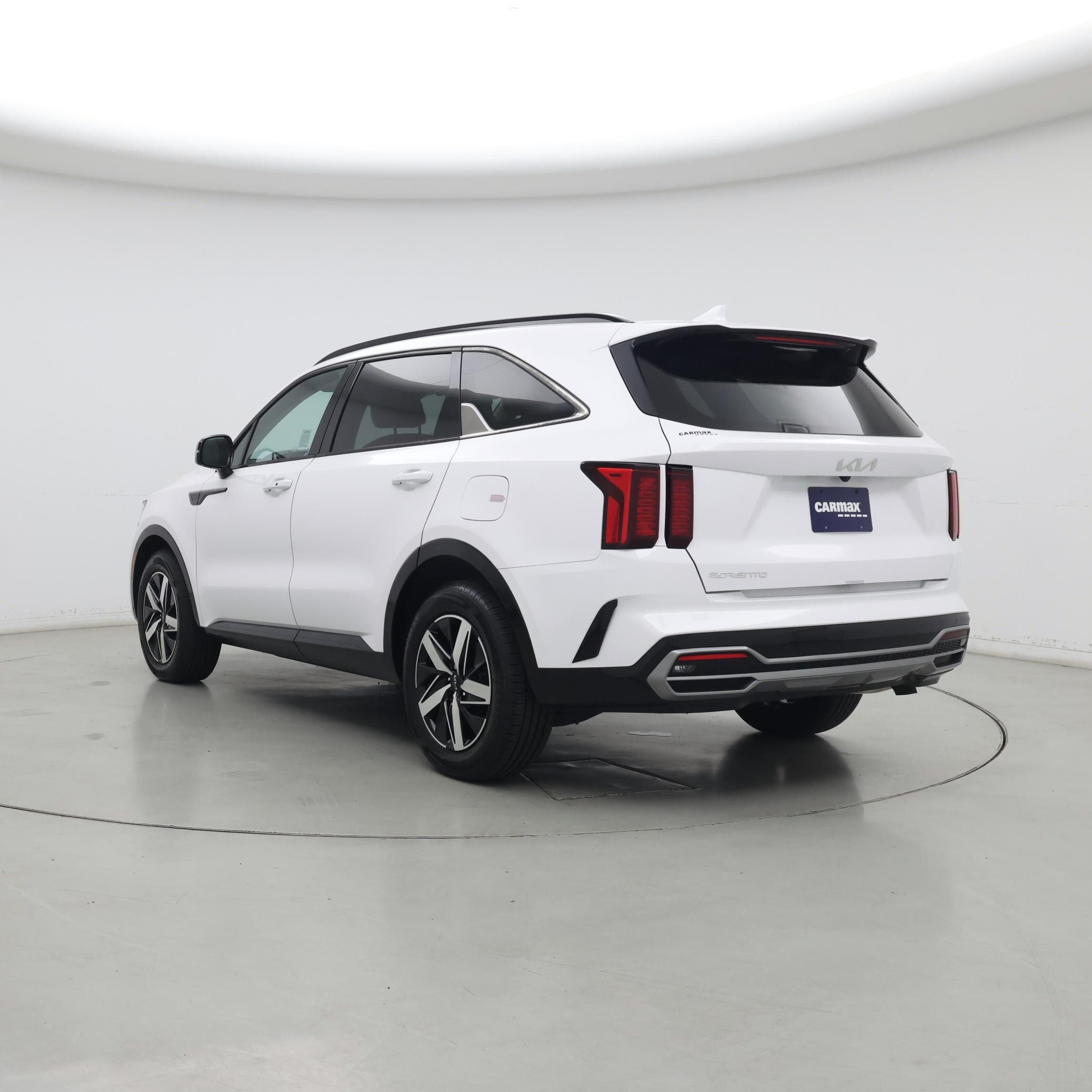 Thumbnail: 2023 Kia Sorento - 2