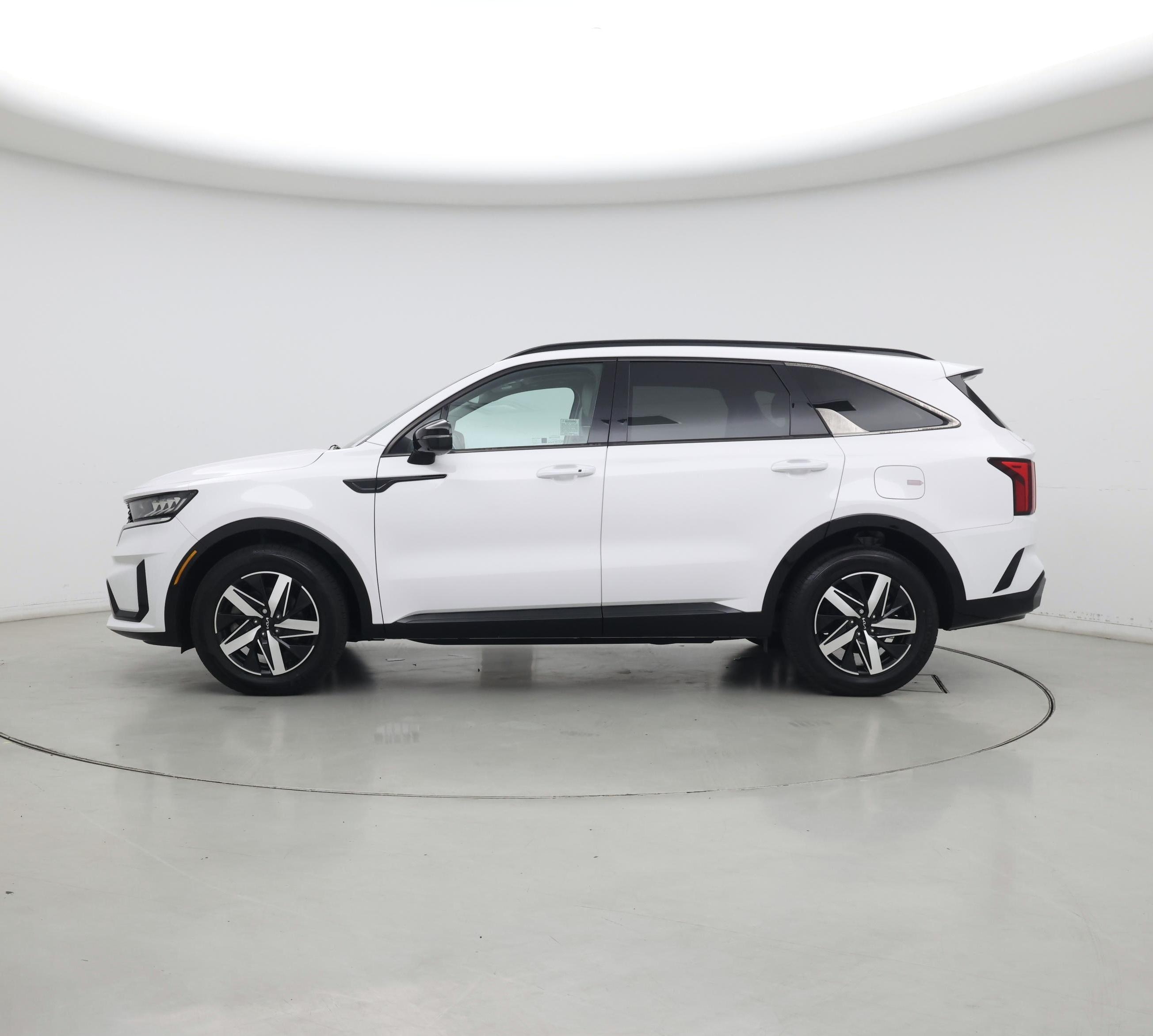 Thumbnail: 2023 Kia Sorento - 3