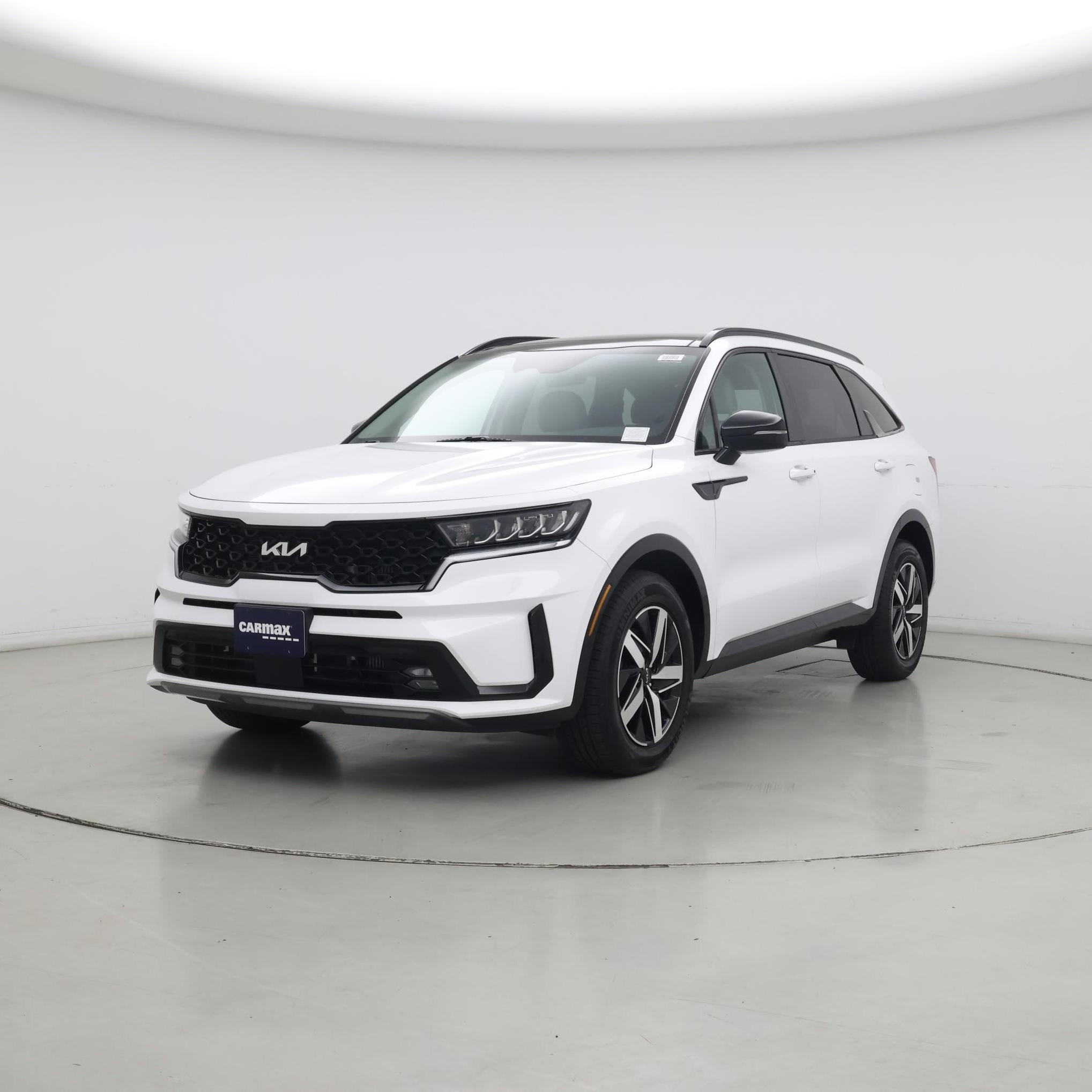 Thumbnail: 2023 Kia Sorento - 4