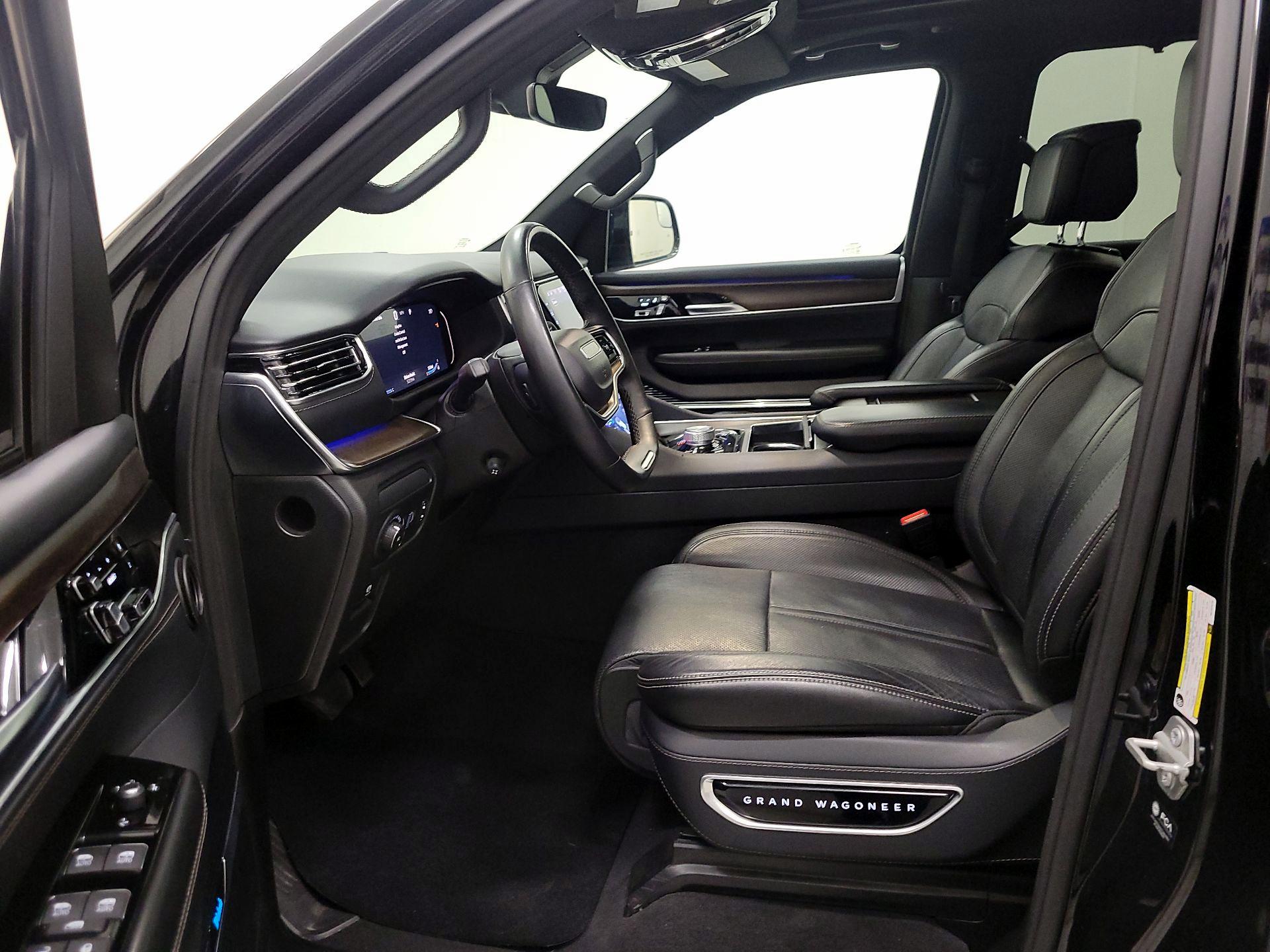 Thumbnail: 2024 Jeep Grand Wagoneer L - 11