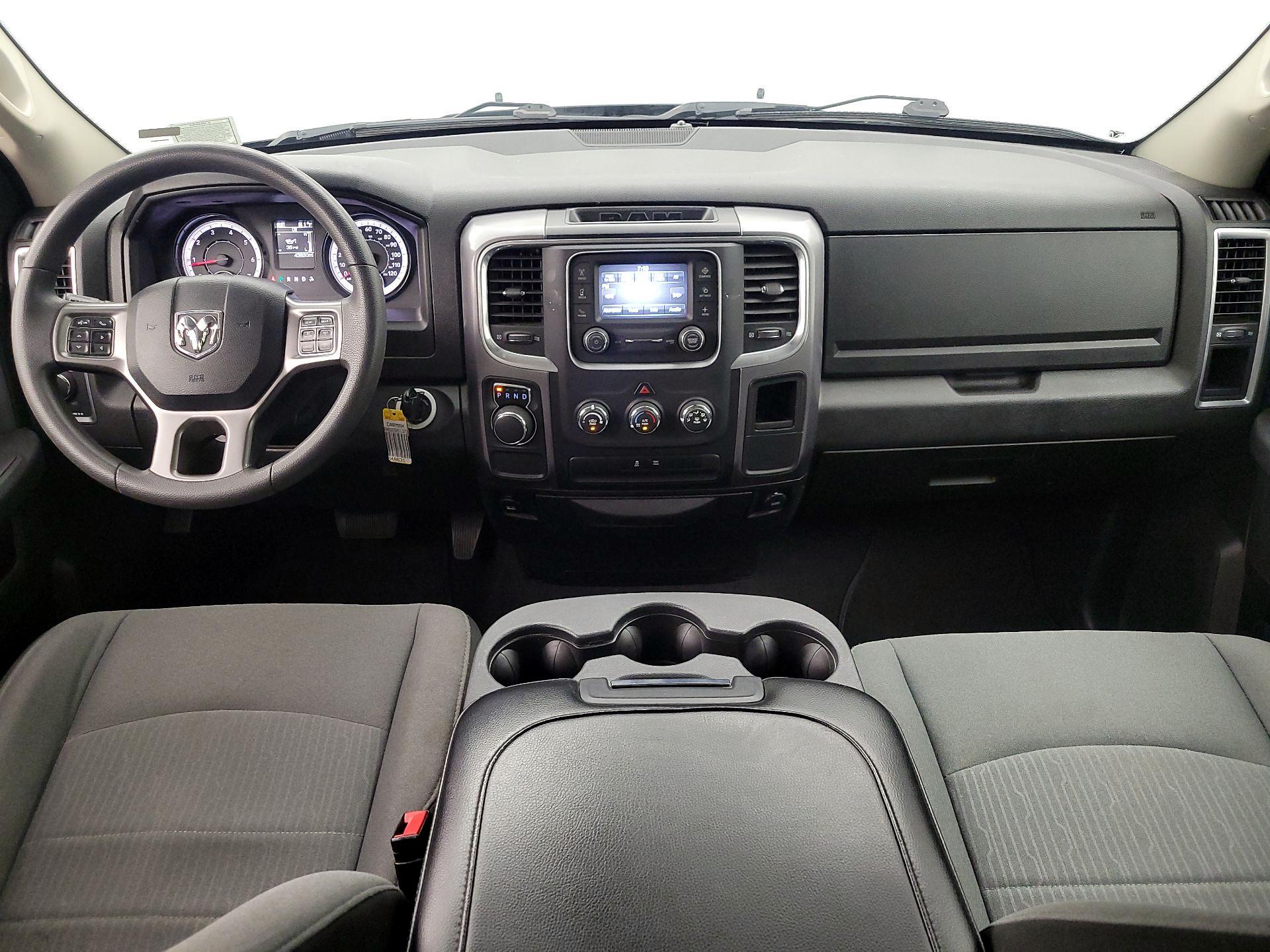 Thumbnail: 2024 RAM 1500 Classic - 9