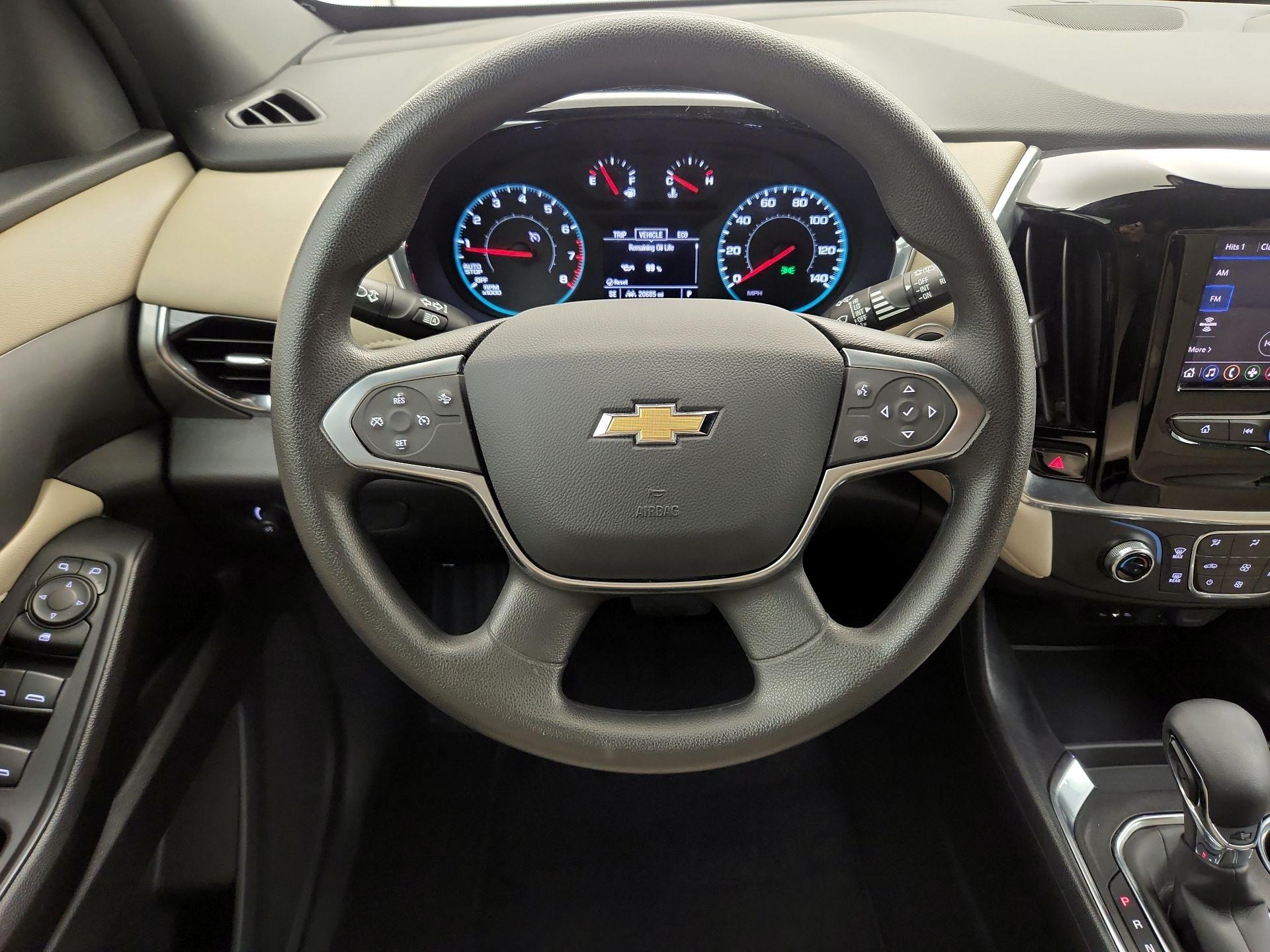 Thumbnail: 2023 Chevrolet Traverse - 10