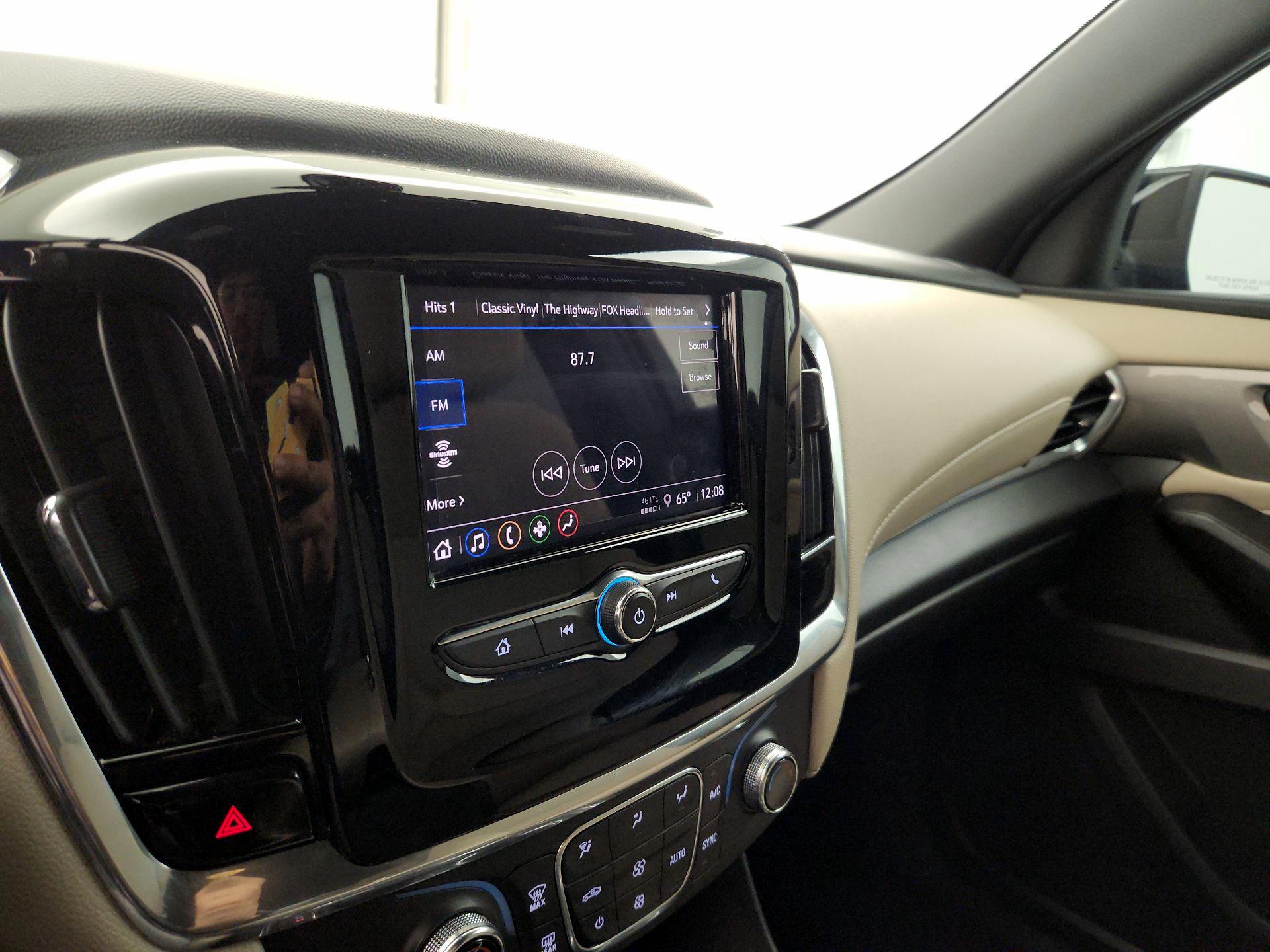 Thumbnail: 2023 Chevrolet Traverse - 15