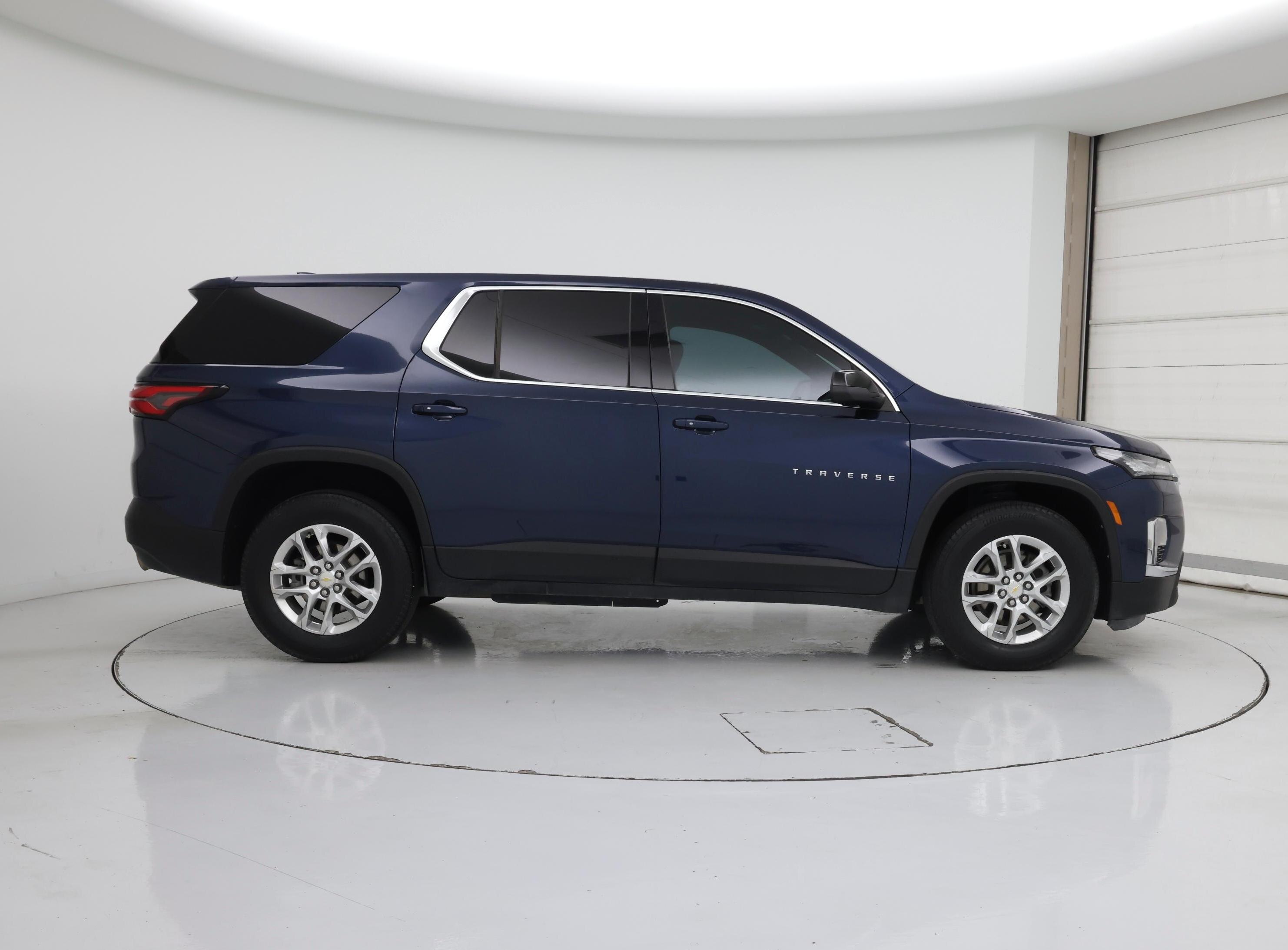 Thumbnail: 2023 Chevrolet Traverse - 7