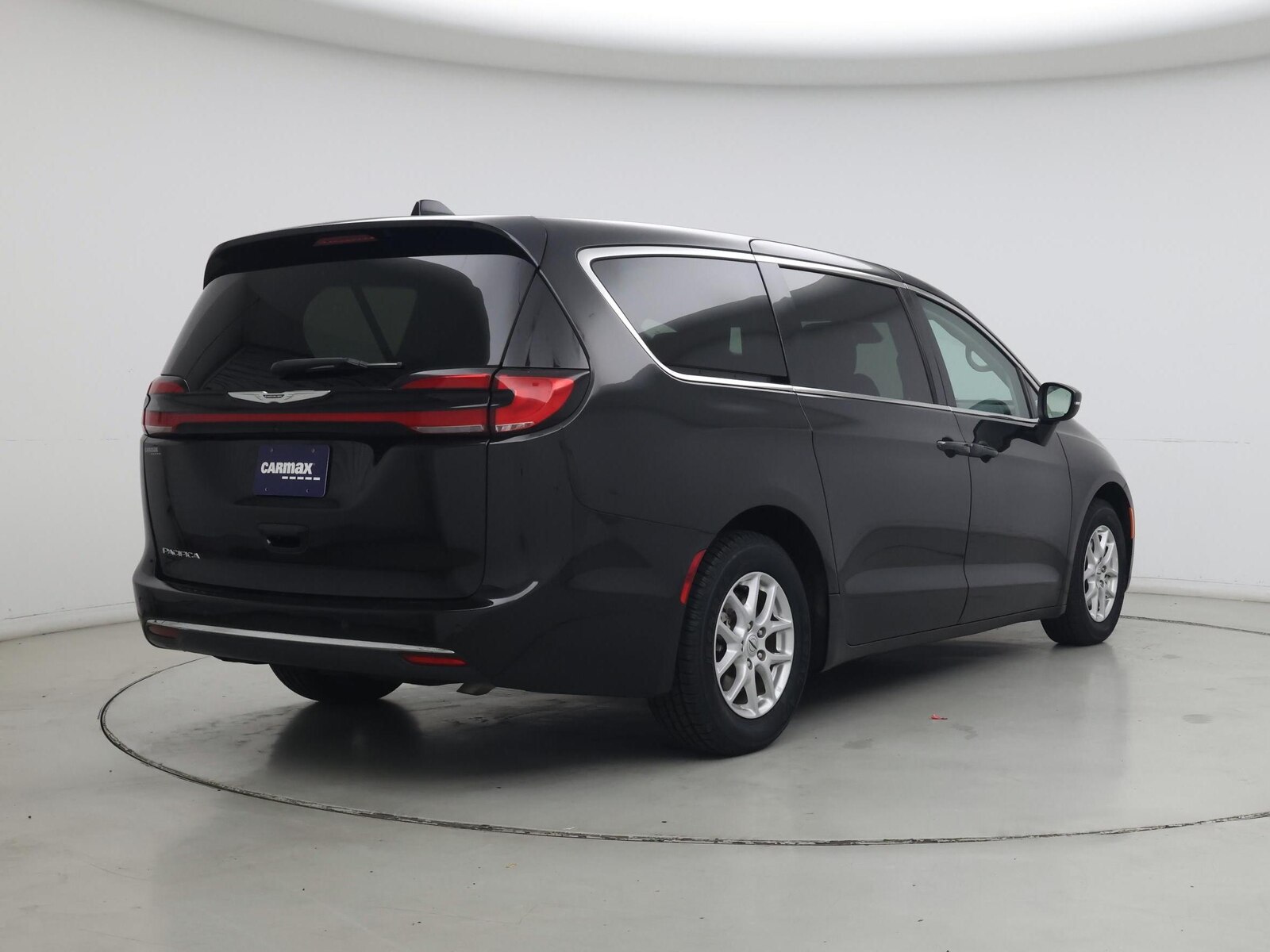 2023 Chrysler Pacifica Touring L - Photo 9