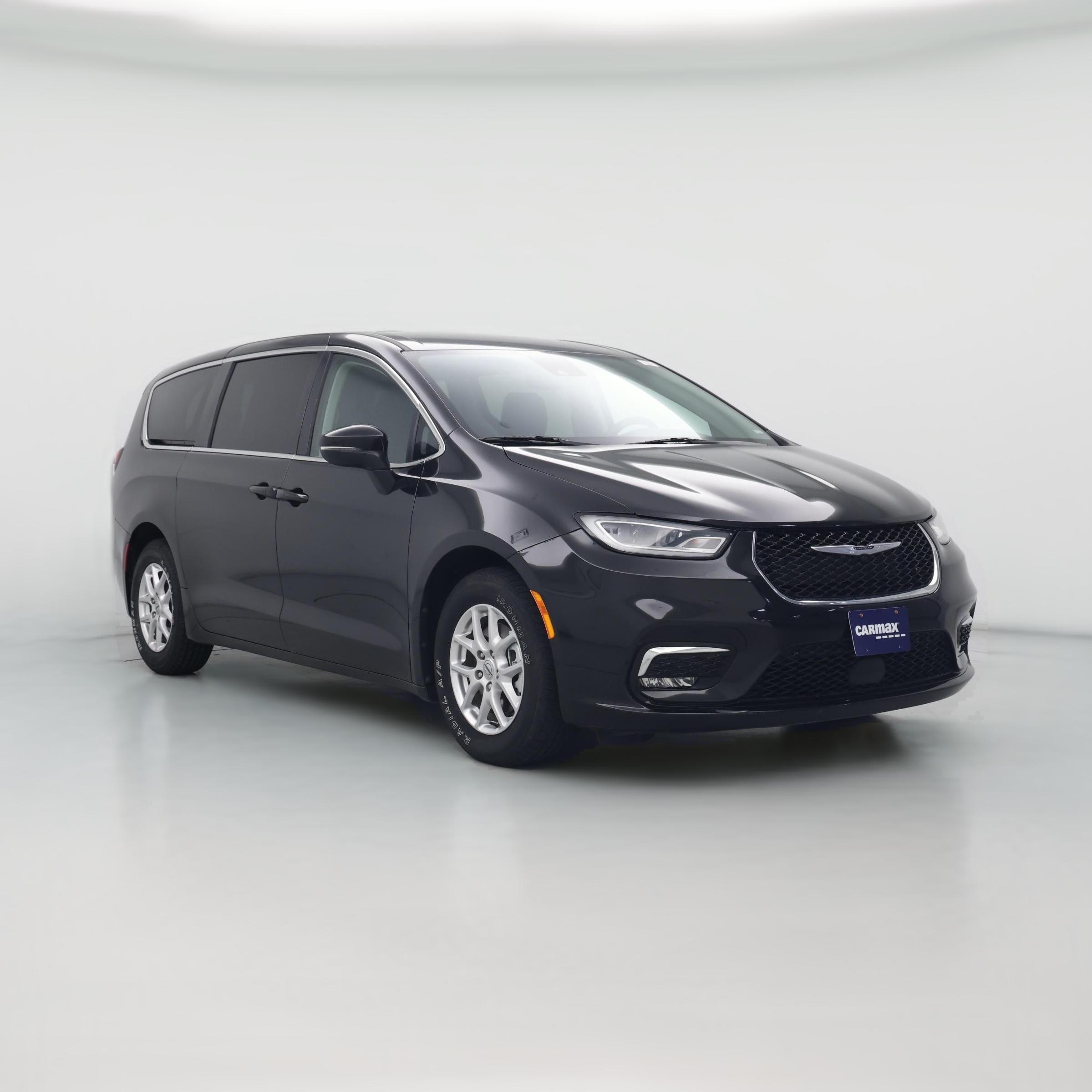 Thumbnail: 2023 Chrysler Pacifica - 1