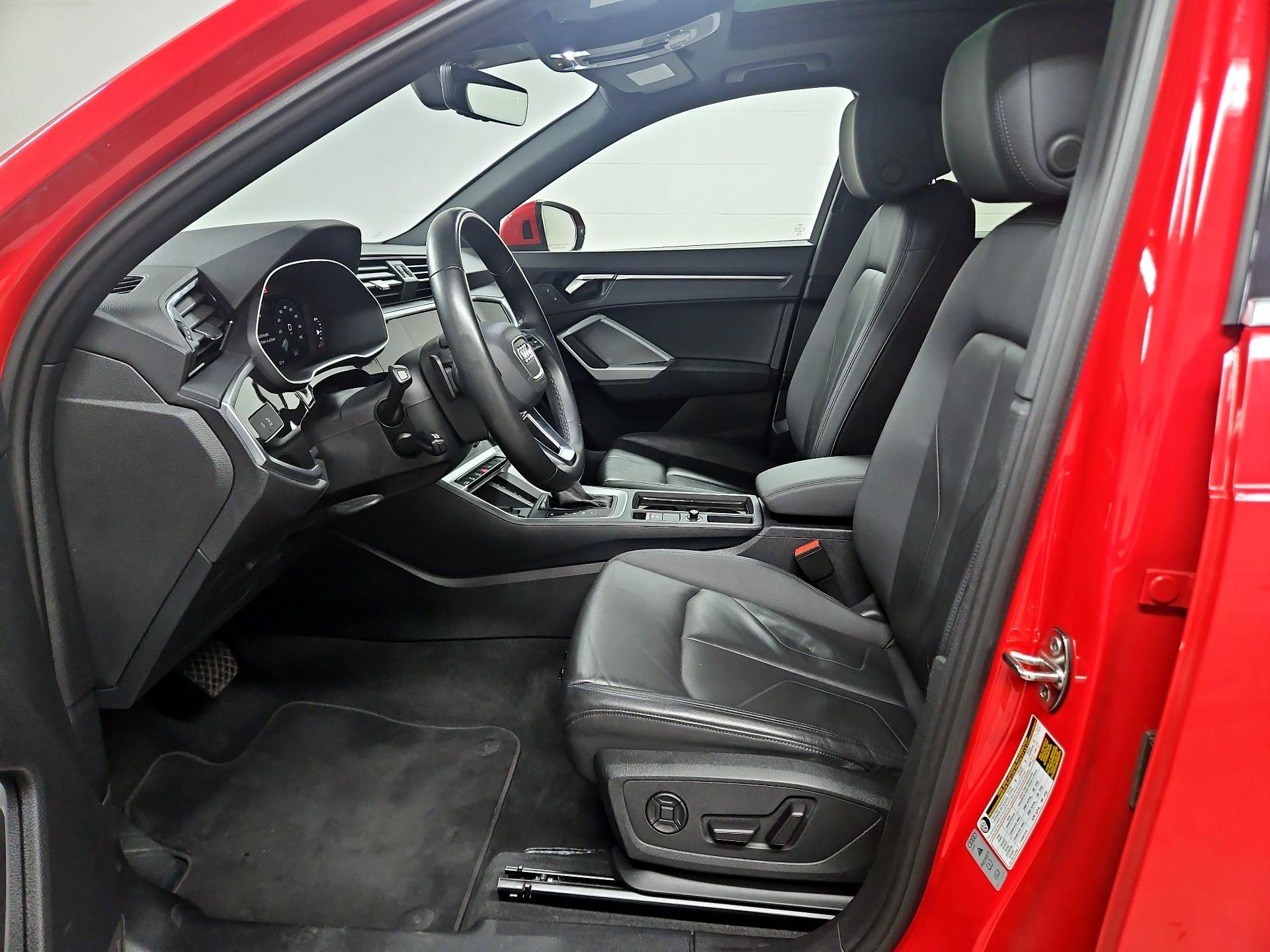 Thumbnail: 2024 Audi Q3 - 11