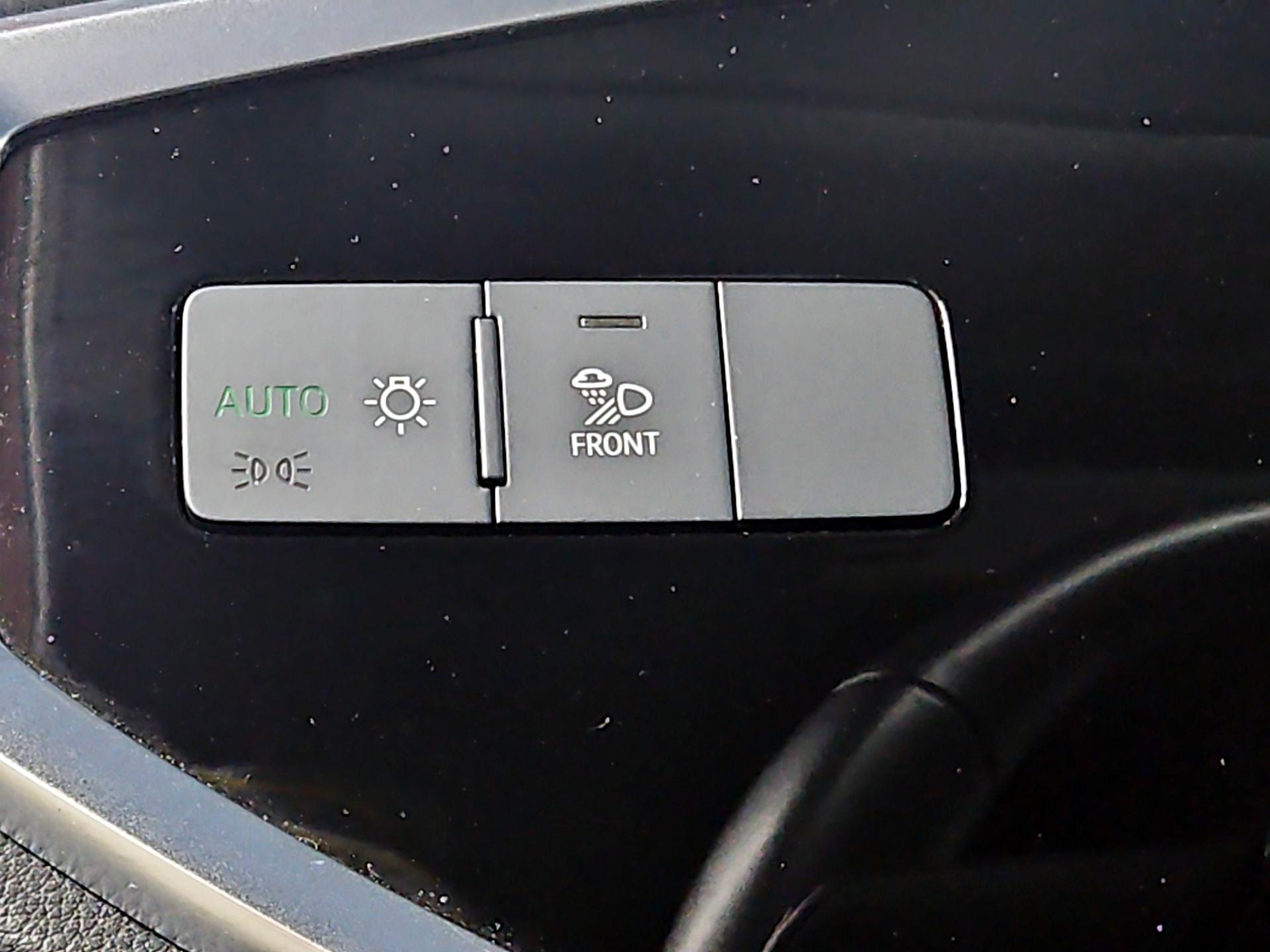 Thumbnail: 2024 Audi Q3 - 13