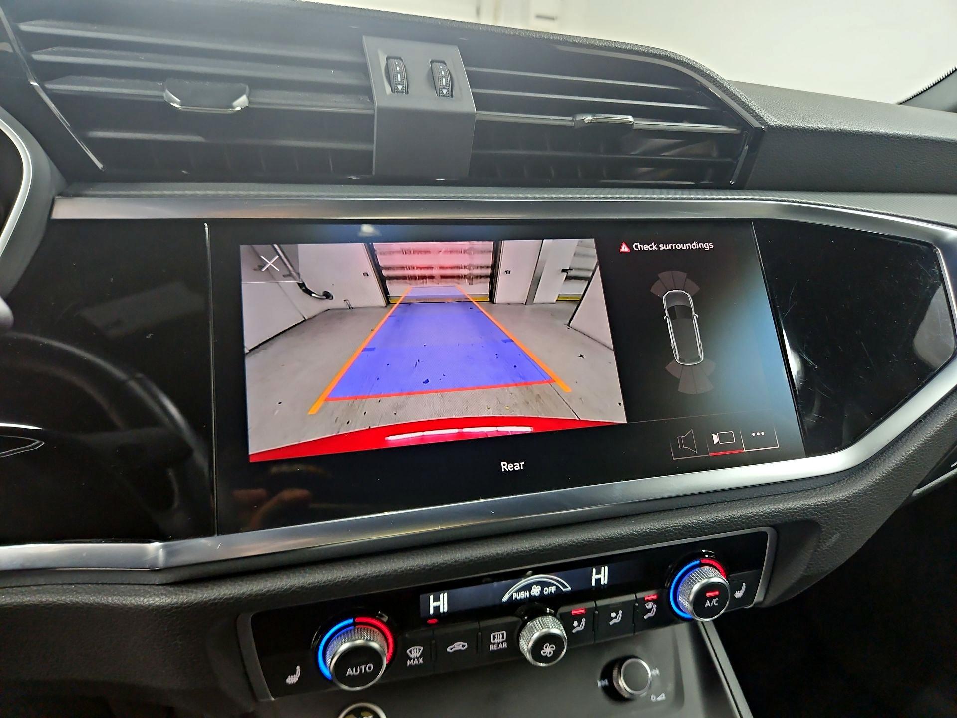 Thumbnail: 2024 Audi Q3 - 14