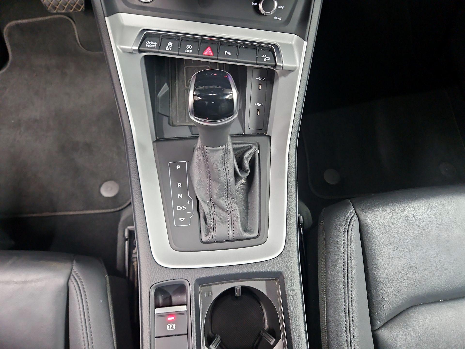 Thumbnail: 2024 Audi Q3 - 17