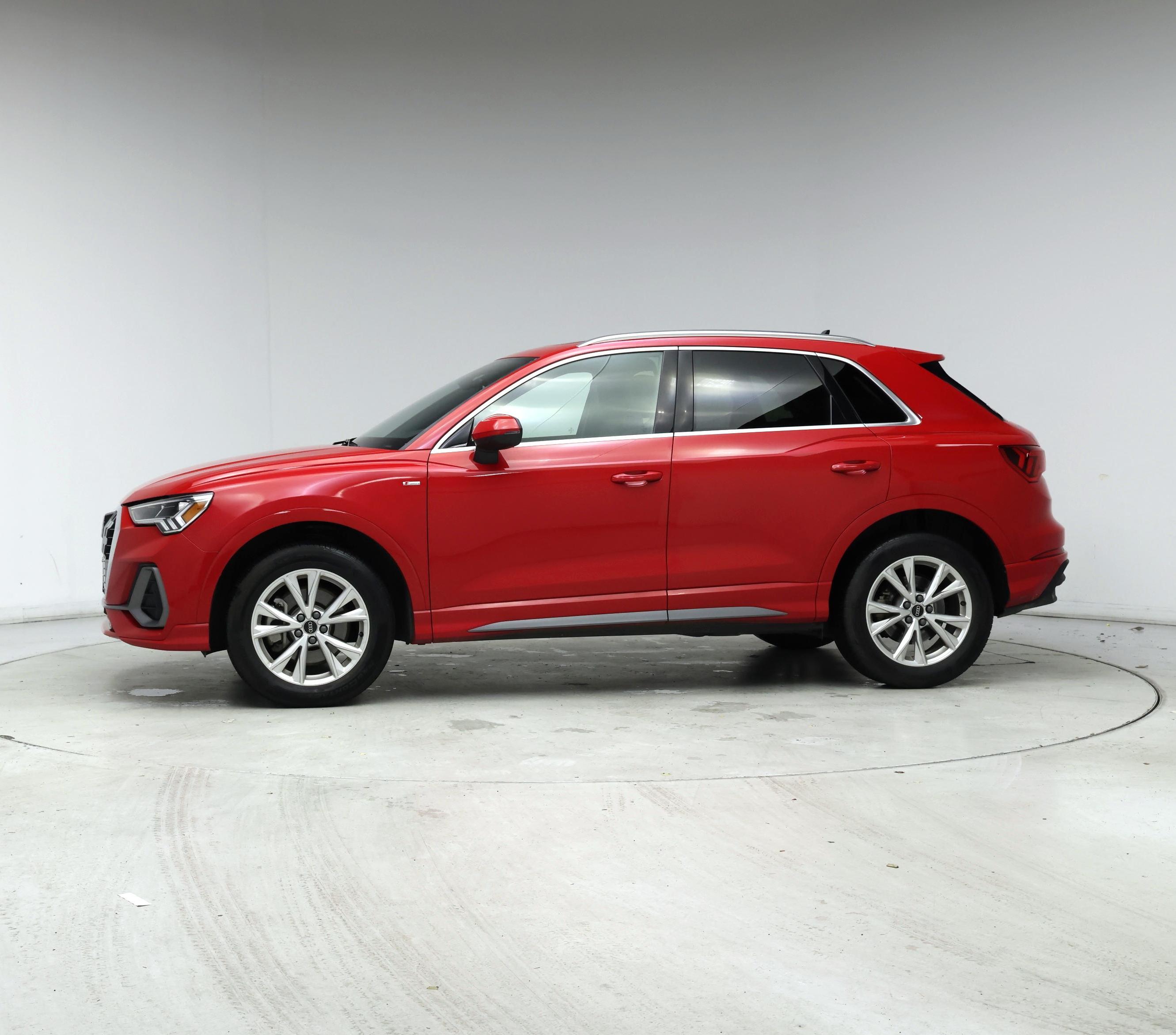 Thumbnail: 2024 Audi Q3 - 3
