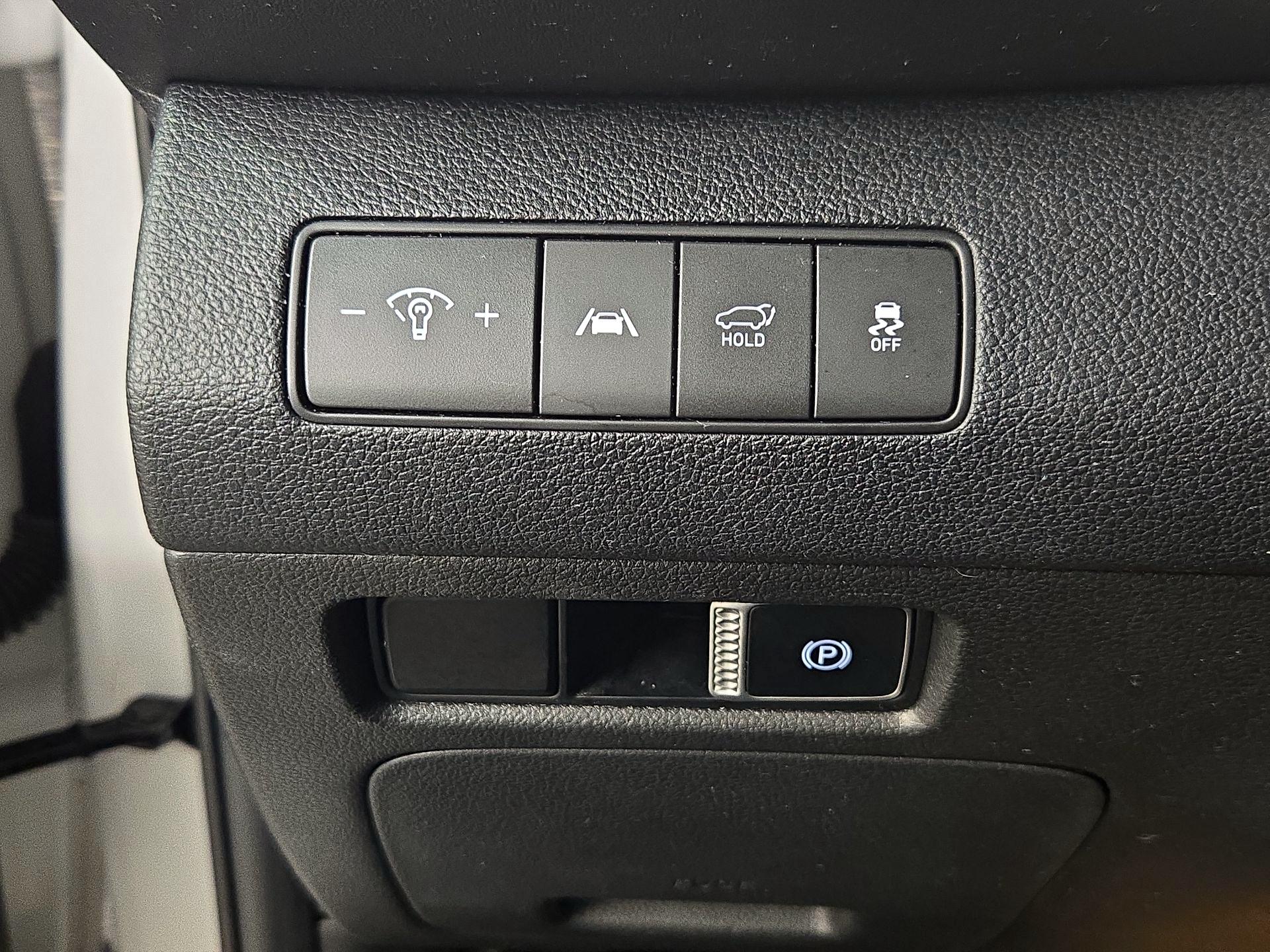 Thumbnail: 2023 Hyundai Santa Fe - 13