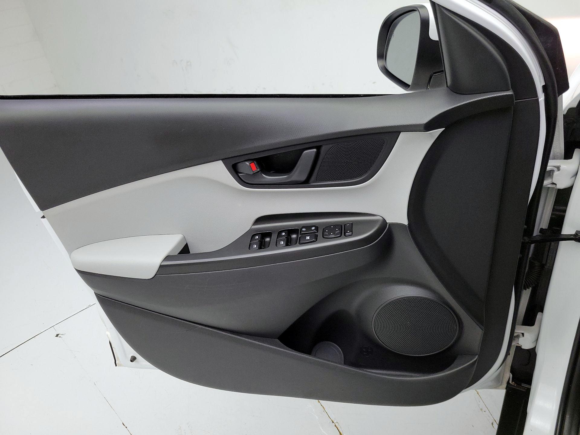 Thumbnail: 2023 Hyundai Kona - 12