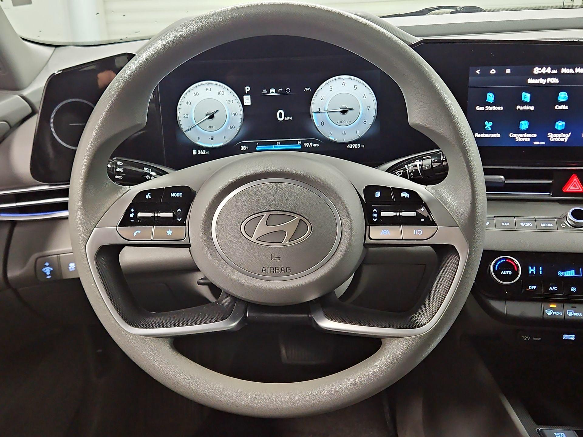 Thumbnail: 2024 Hyundai Elantra - 10