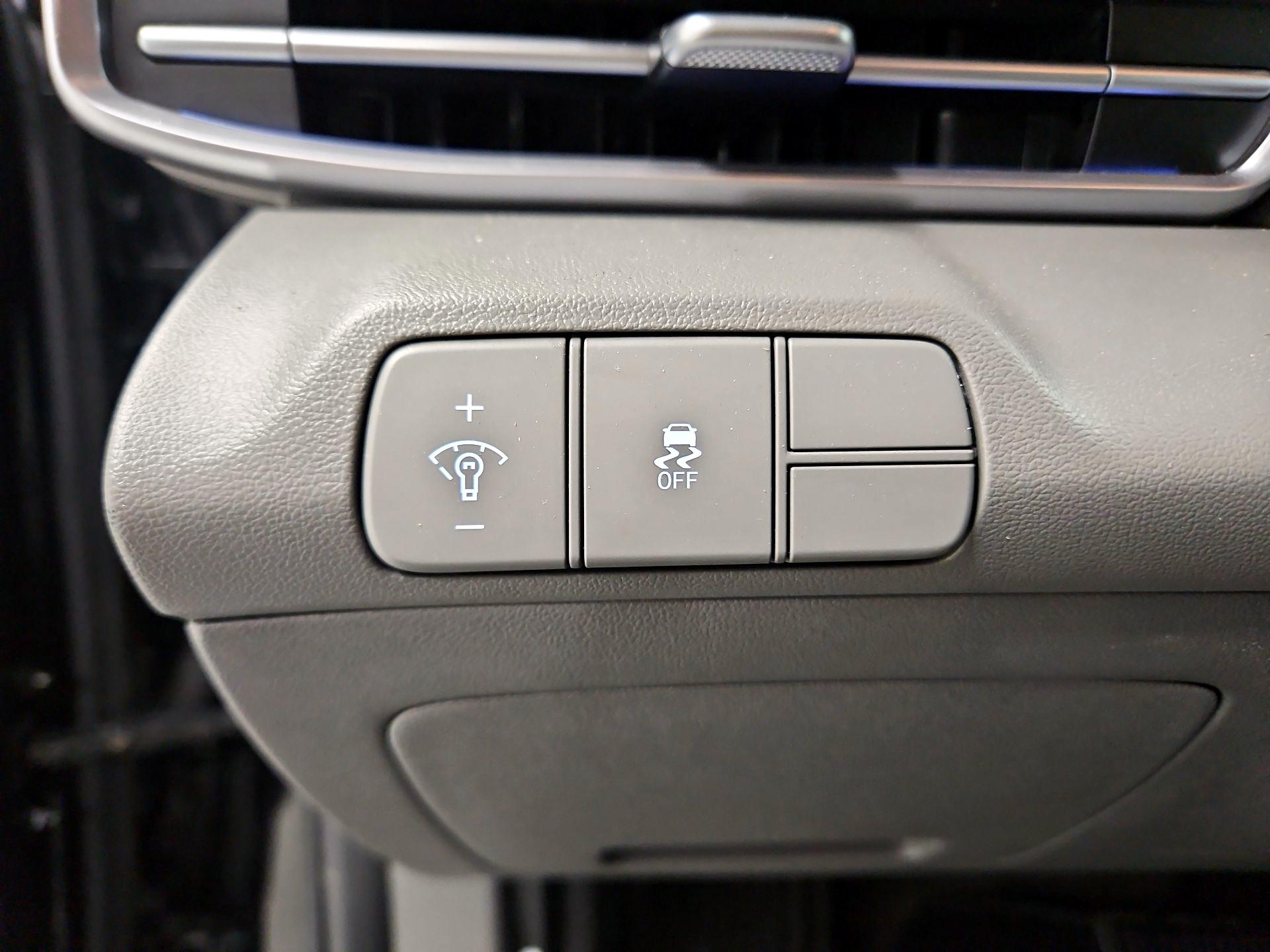 Thumbnail: 2024 Hyundai Elantra - 13