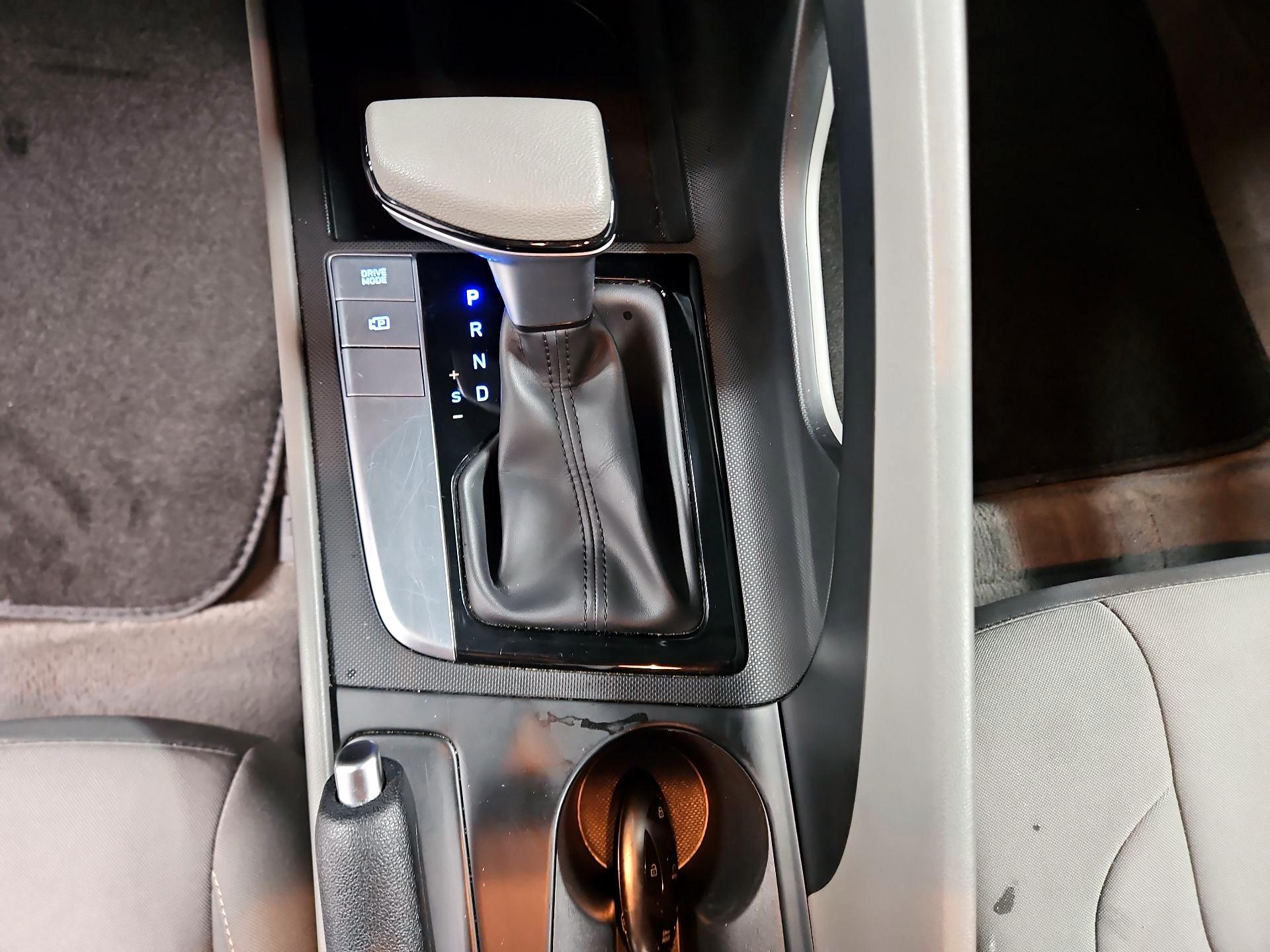 Thumbnail: 2024 Hyundai Elantra - 18