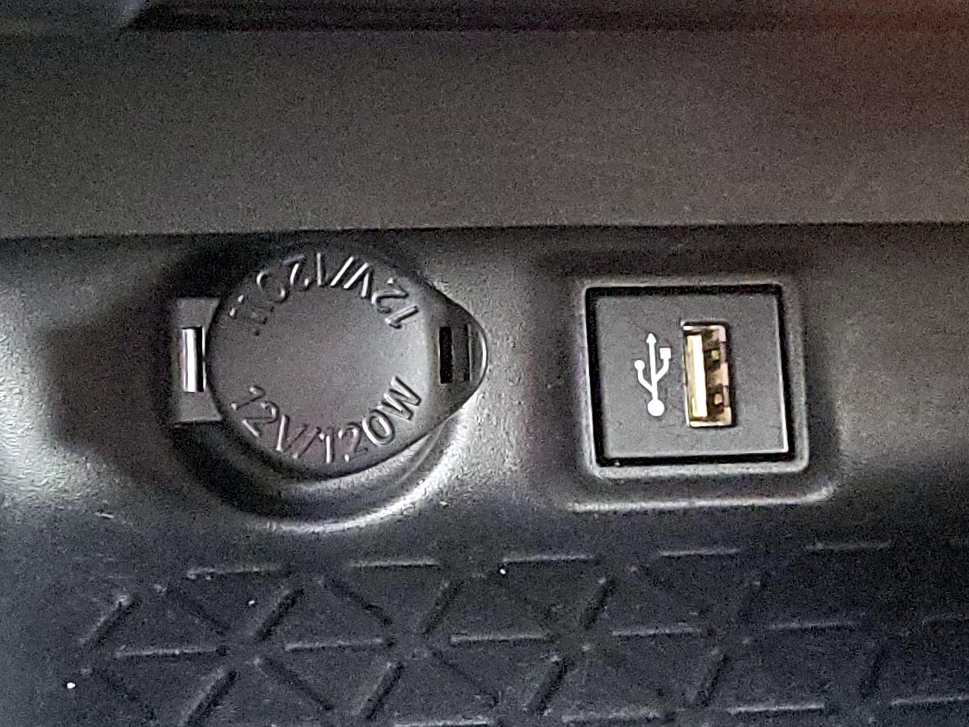 Thumbnail: 2024 Toyota RAV4 - 19