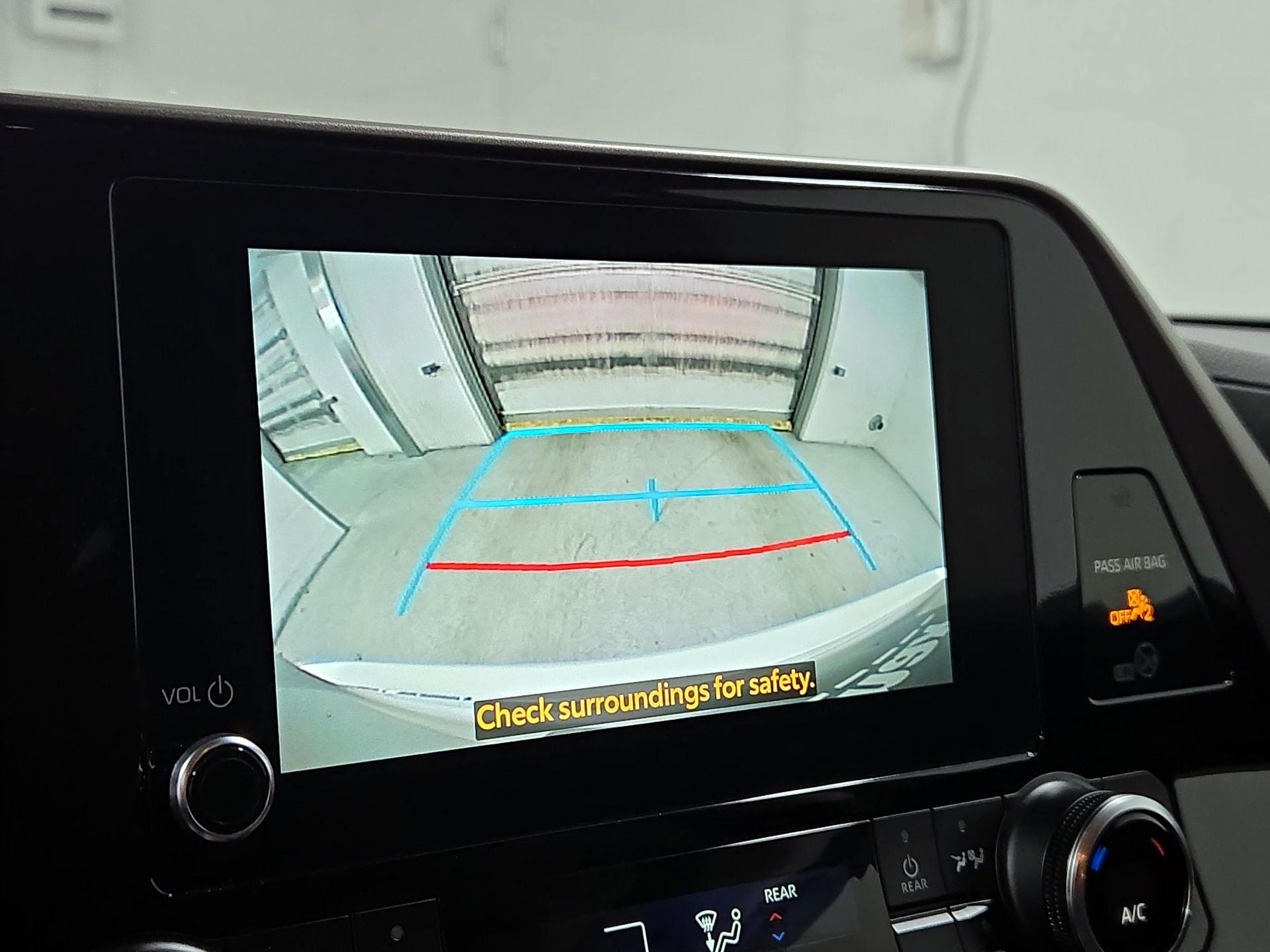 Thumbnail: 2023 Toyota Highlander - 14