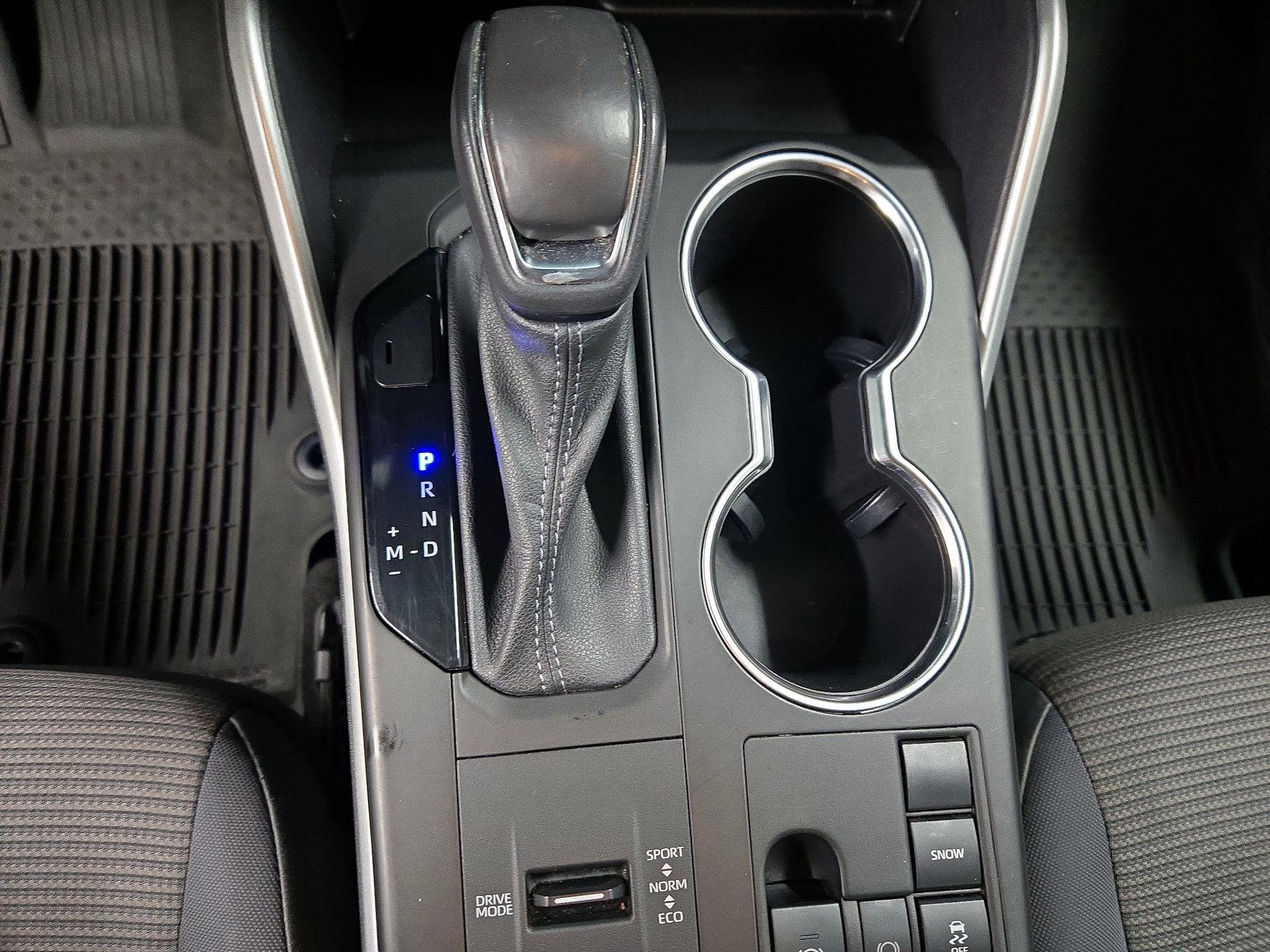 Thumbnail: 2023 Toyota Highlander - 17