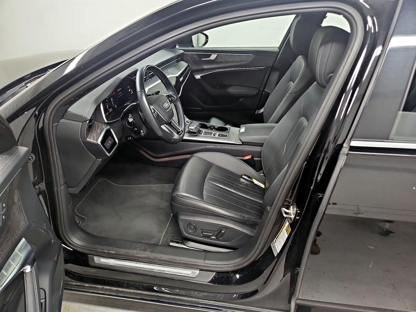 2024 Audi A6 Premium Plus - Photo 12