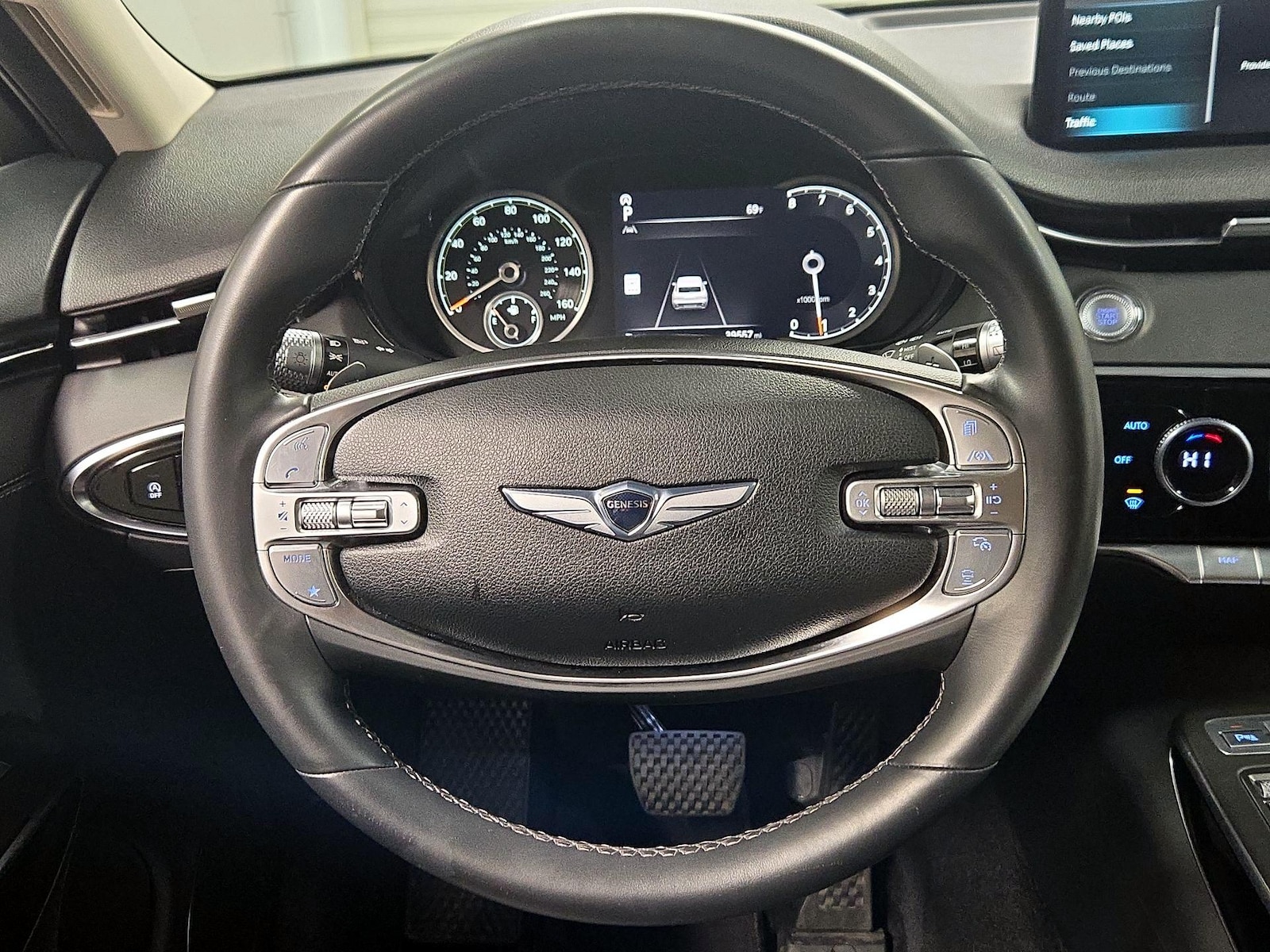2025 GENESIS GV70 Standard - Photo 11