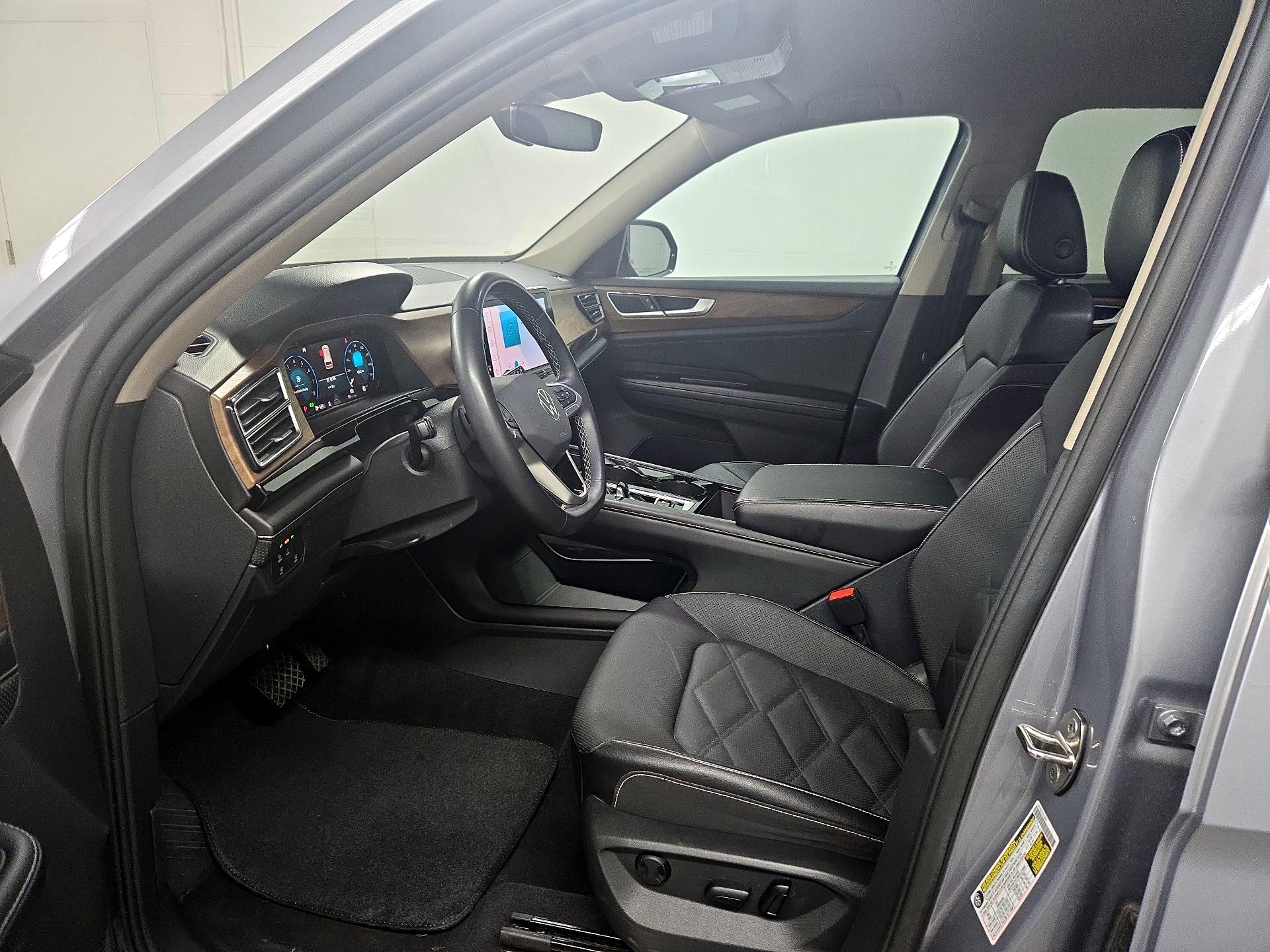 Thumbnail: 2024 Volkswagen Atlas - 11