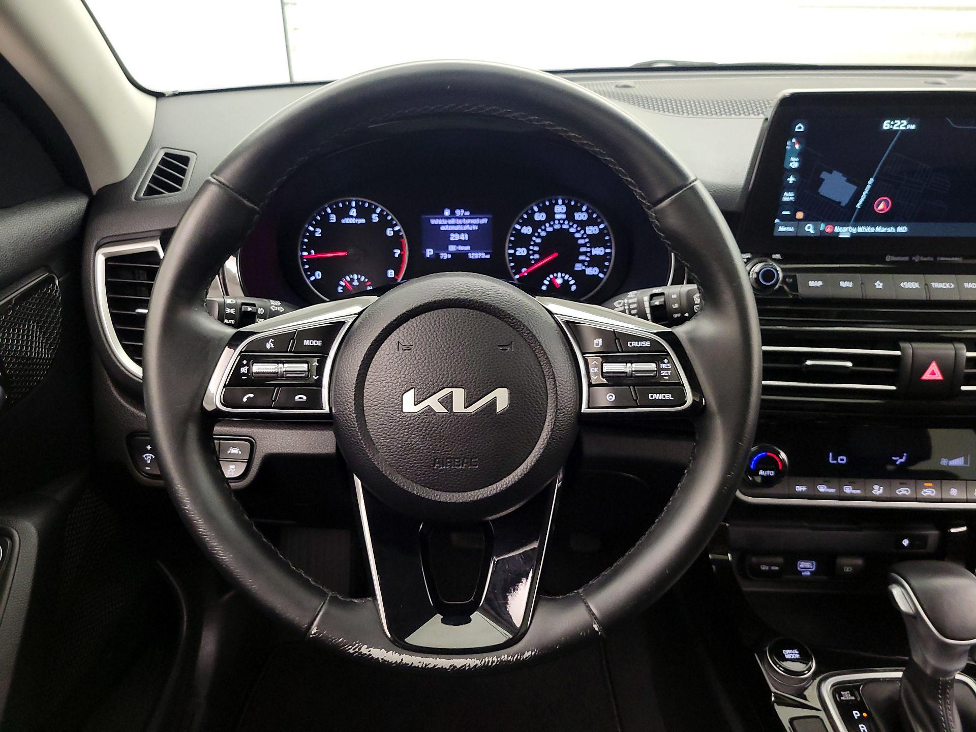 Thumbnail: 2023 Kia Seltos - 10