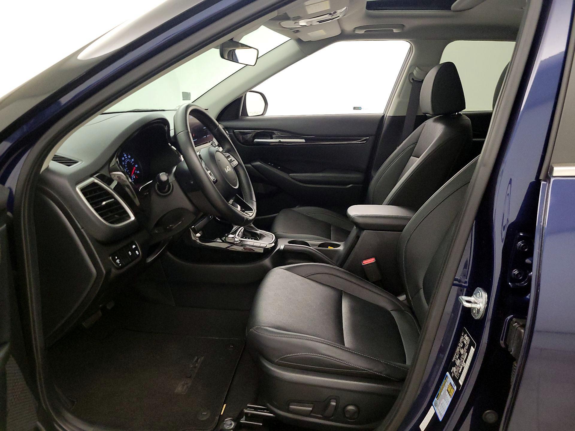 Thumbnail: 2023 Kia Seltos - 11