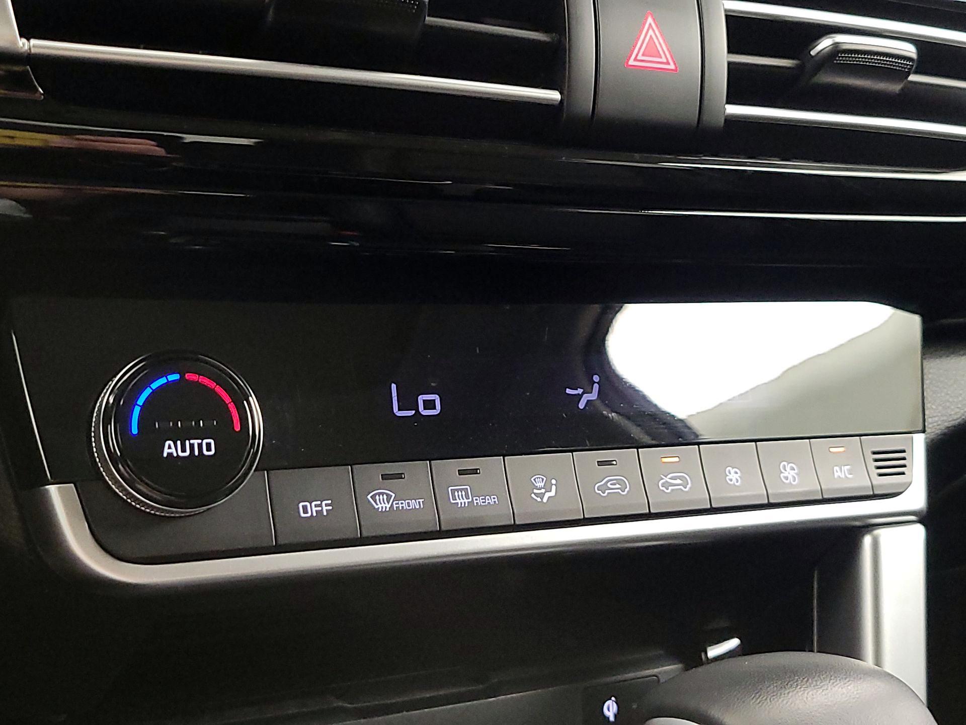 Thumbnail: 2023 Kia Seltos - 17