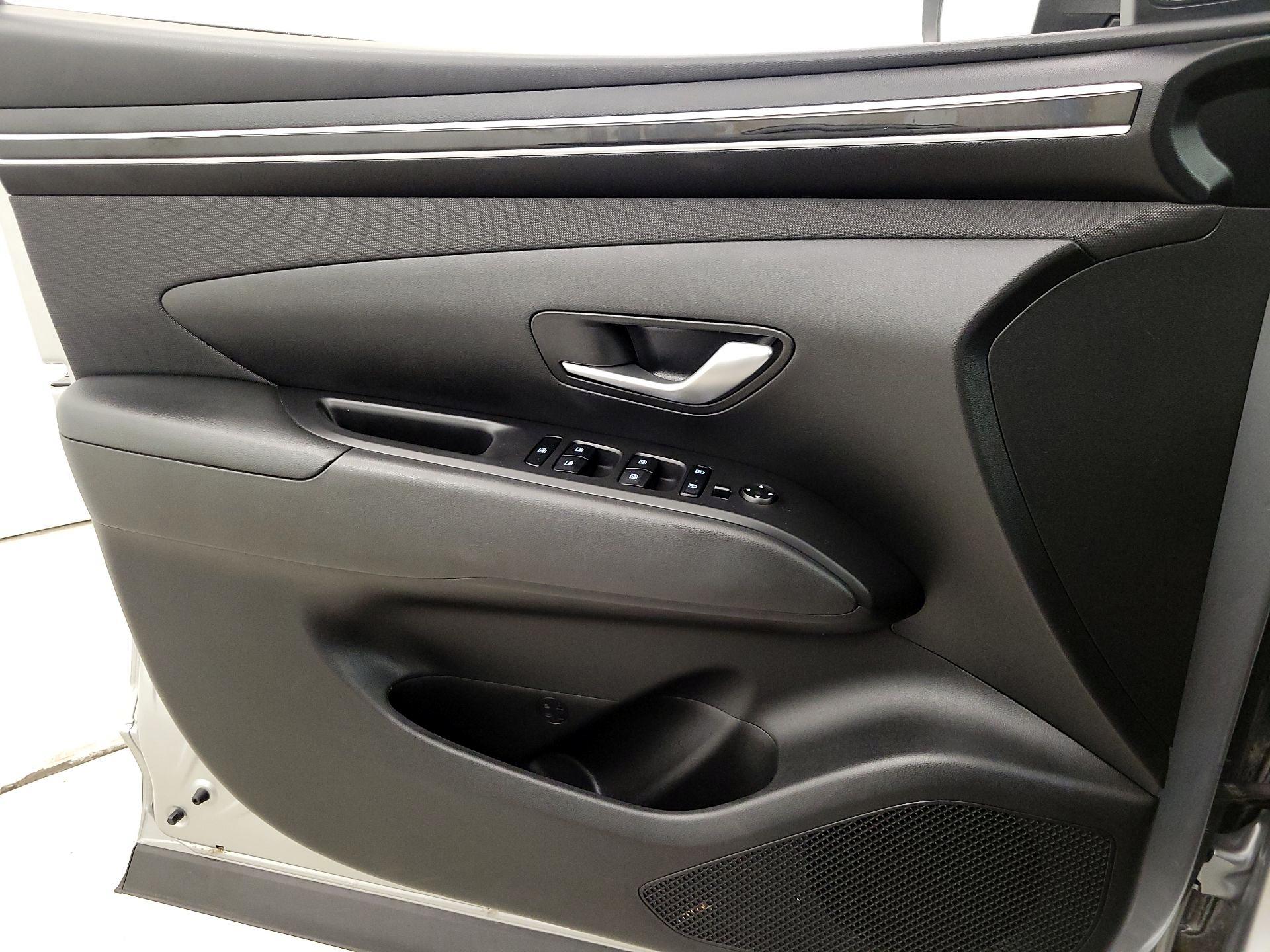 Thumbnail: 2023 Hyundai Tucson - 12