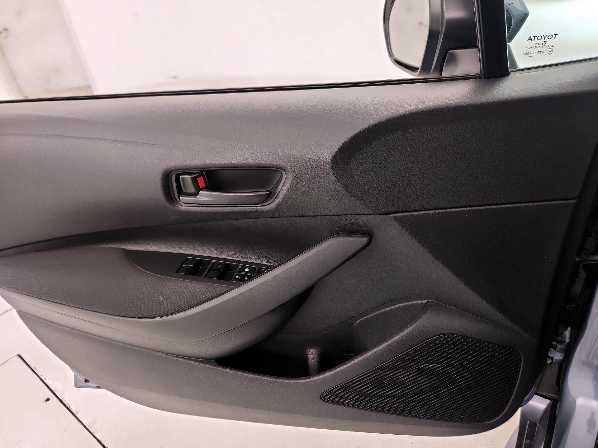 Thumbnail: 2025 Toyota Corolla - 12