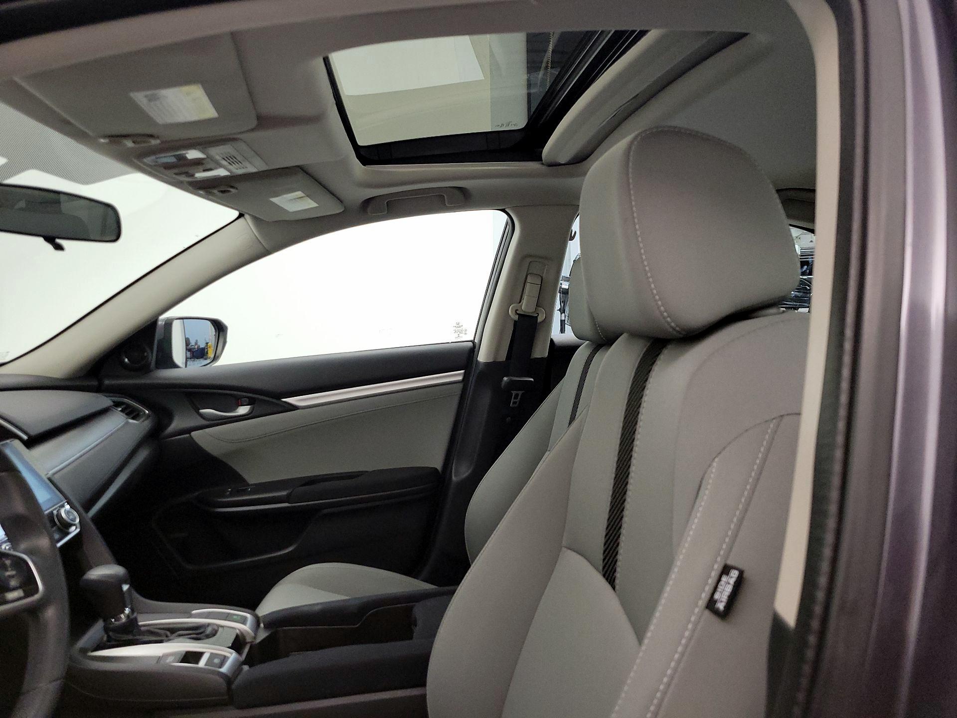 Thumbnail: 2017 Honda Civic - 18