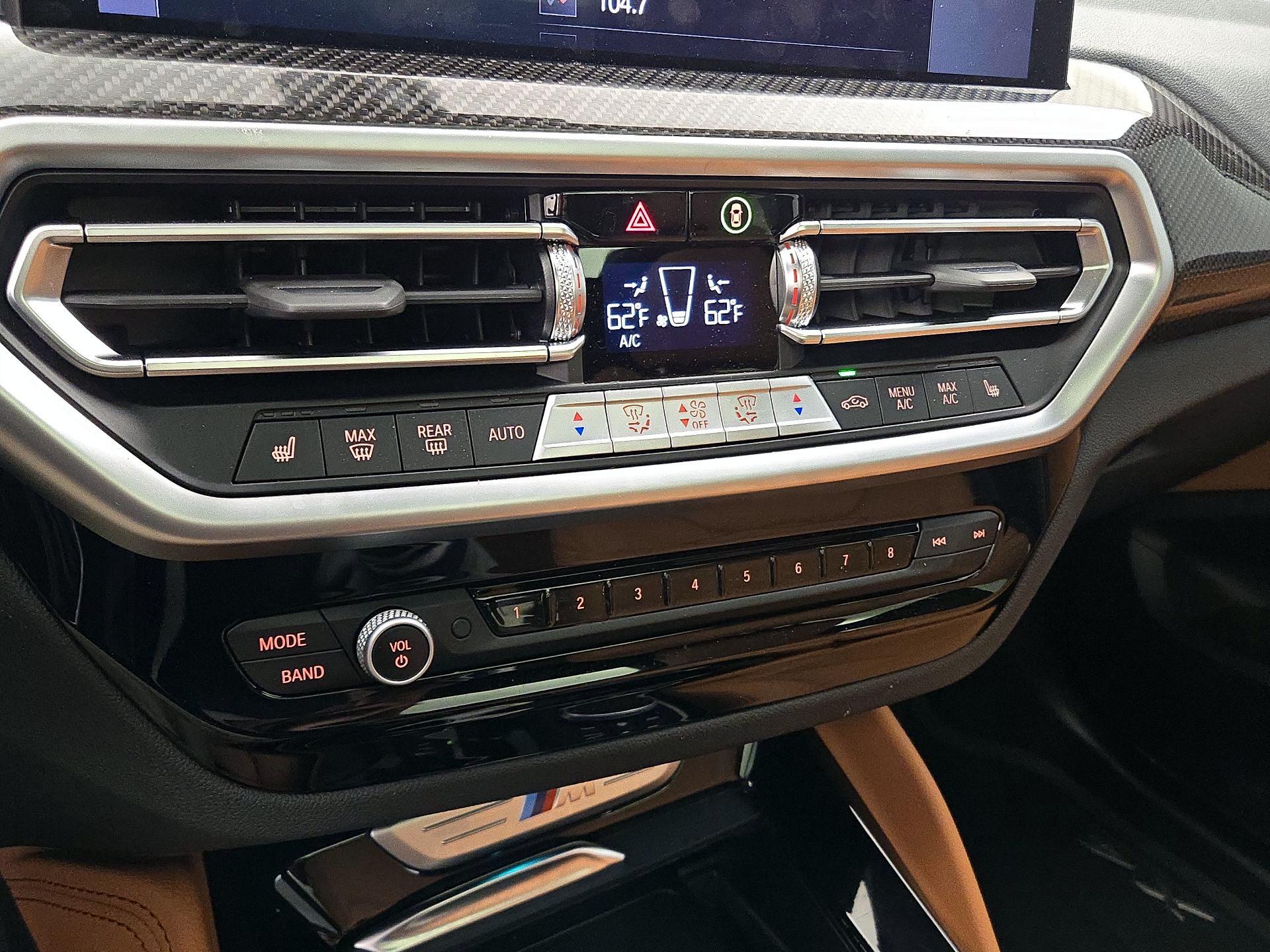 Thumbnail: 2024 BMW X4 - 17