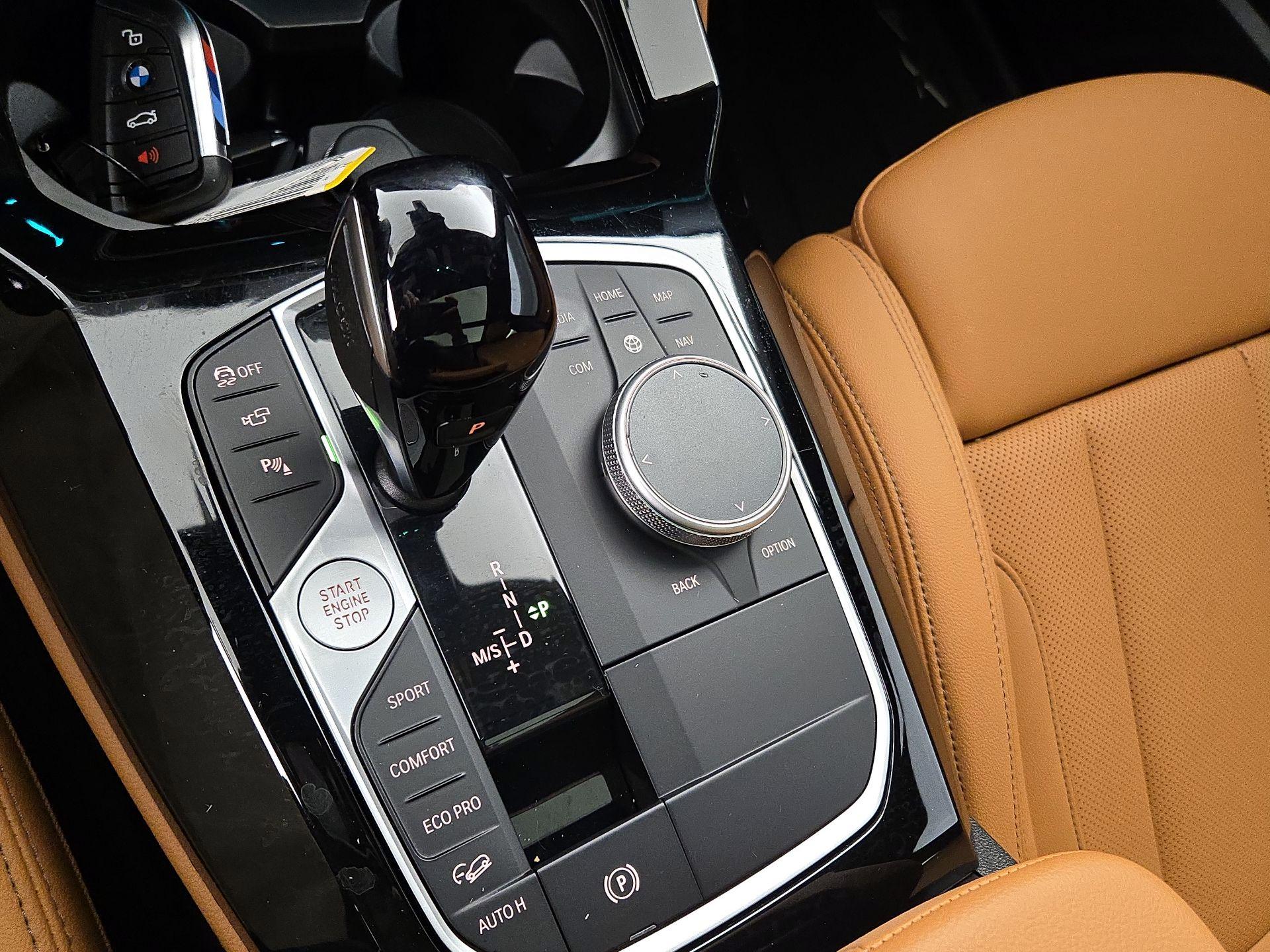 Thumbnail: 2024 BMW X4 - 18