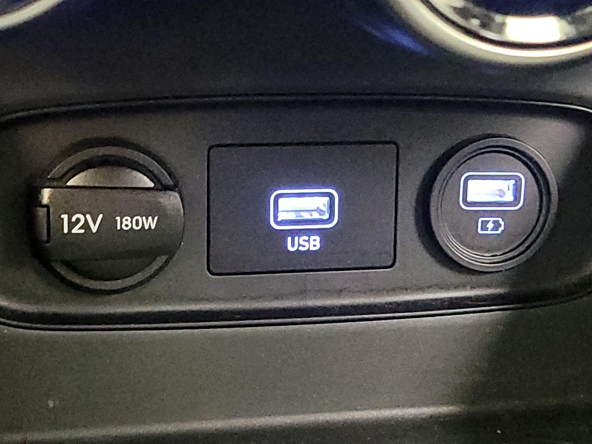 Thumbnail: 2020 Hyundai Venue - 16