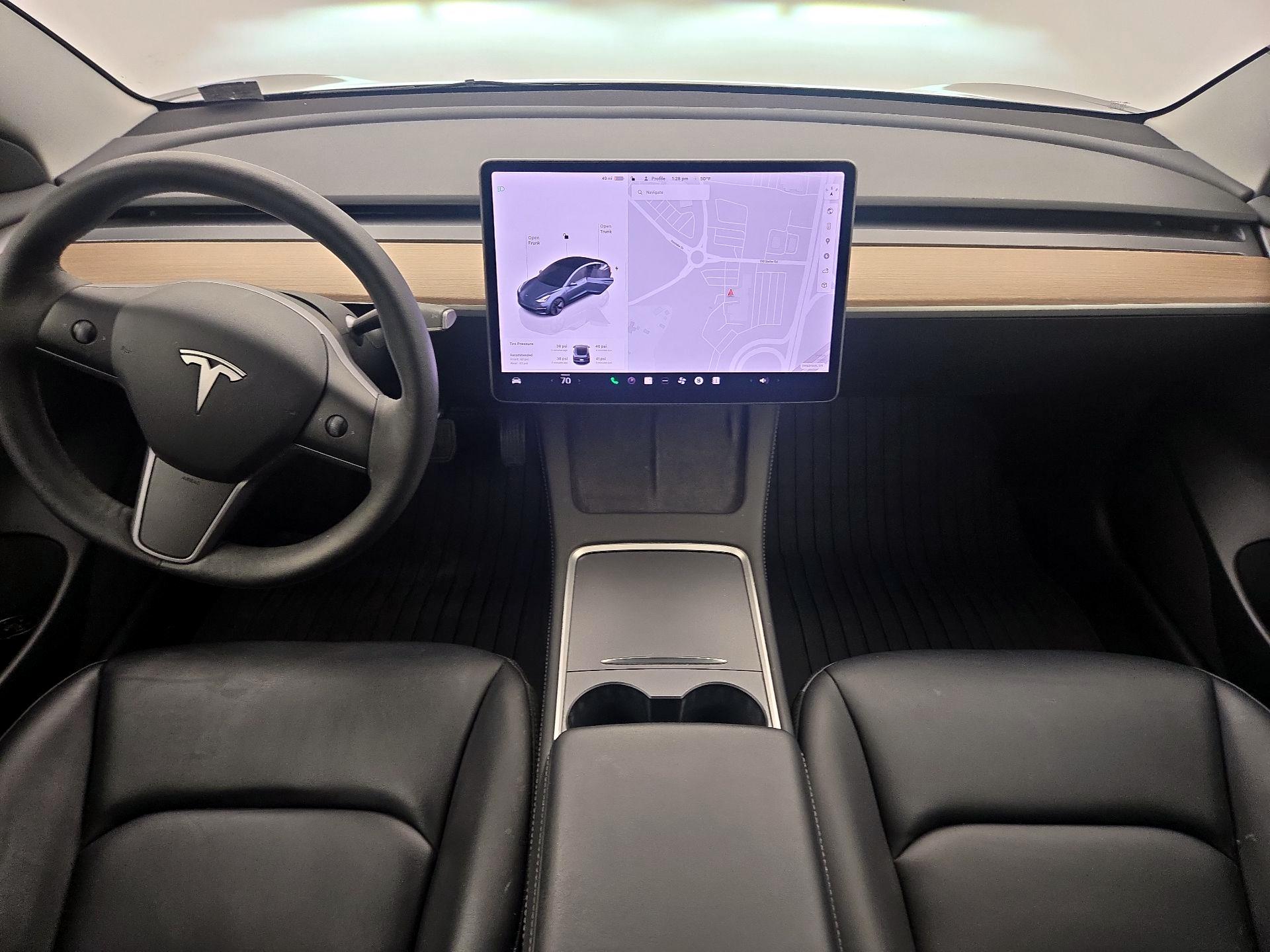 Thumbnail: 2023 Tesla Model 3 - 9