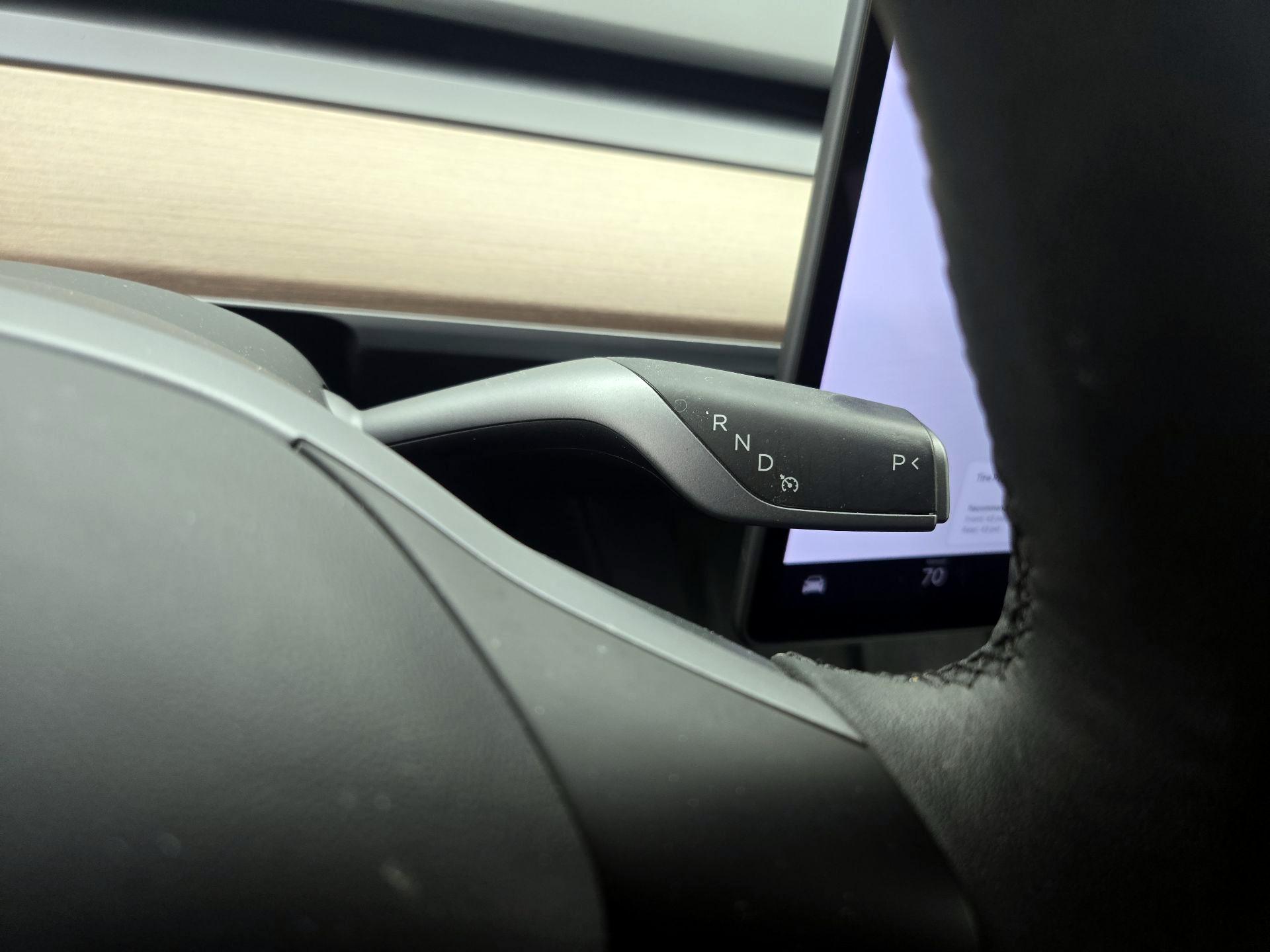 Thumbnail: 2023 Tesla Model 3 - 17