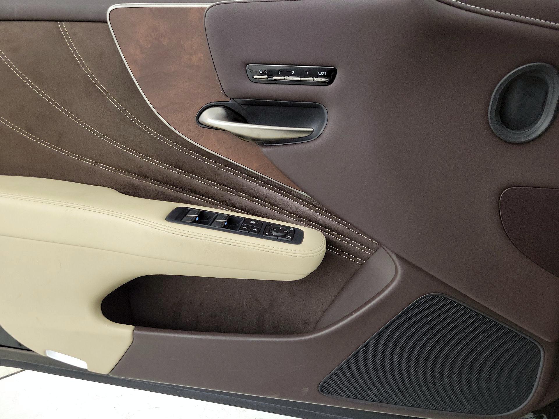 Thumbnail: 2019 Lexus LS - 12