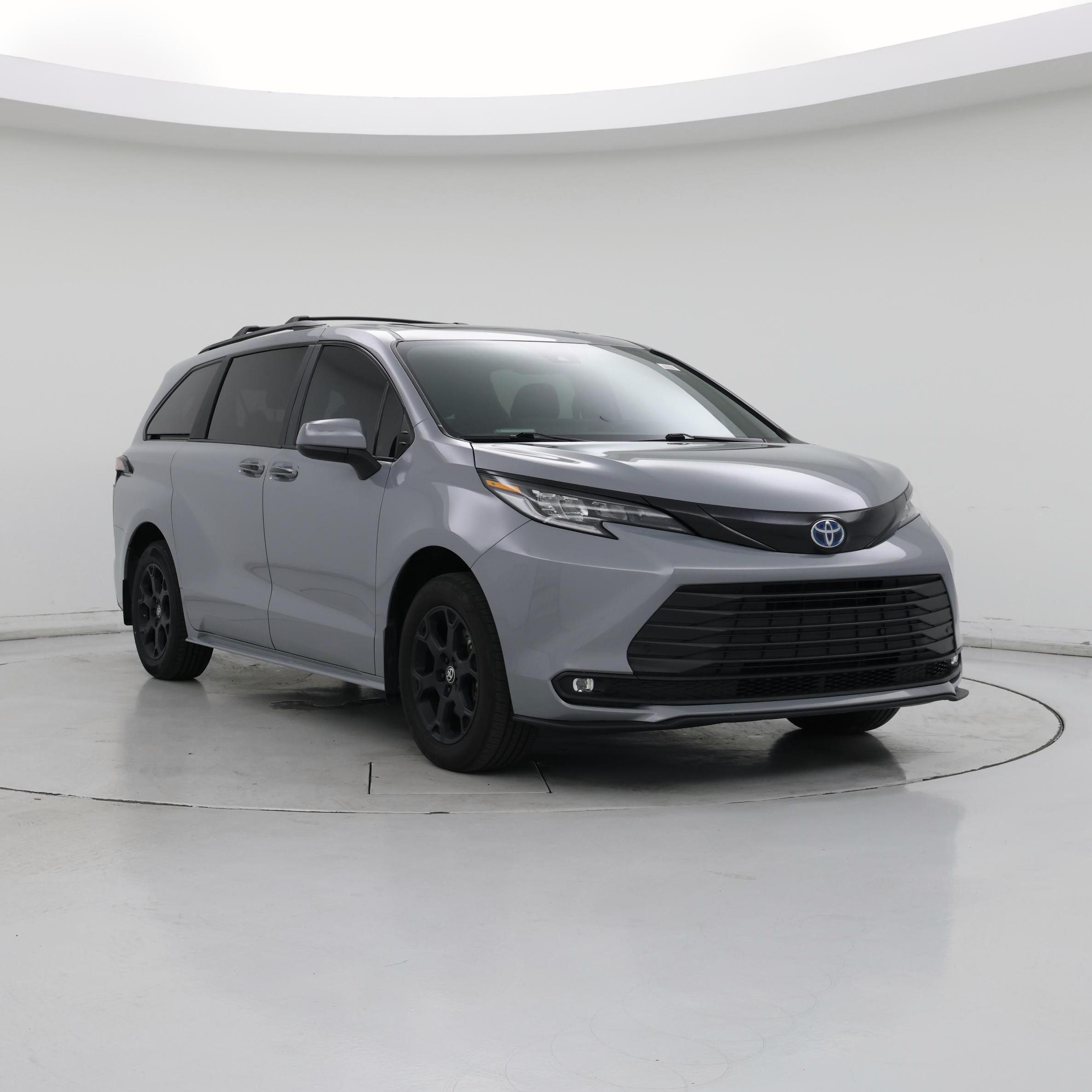 2025 Toyota Sienna Woodland Edition 7-Passenger AWD