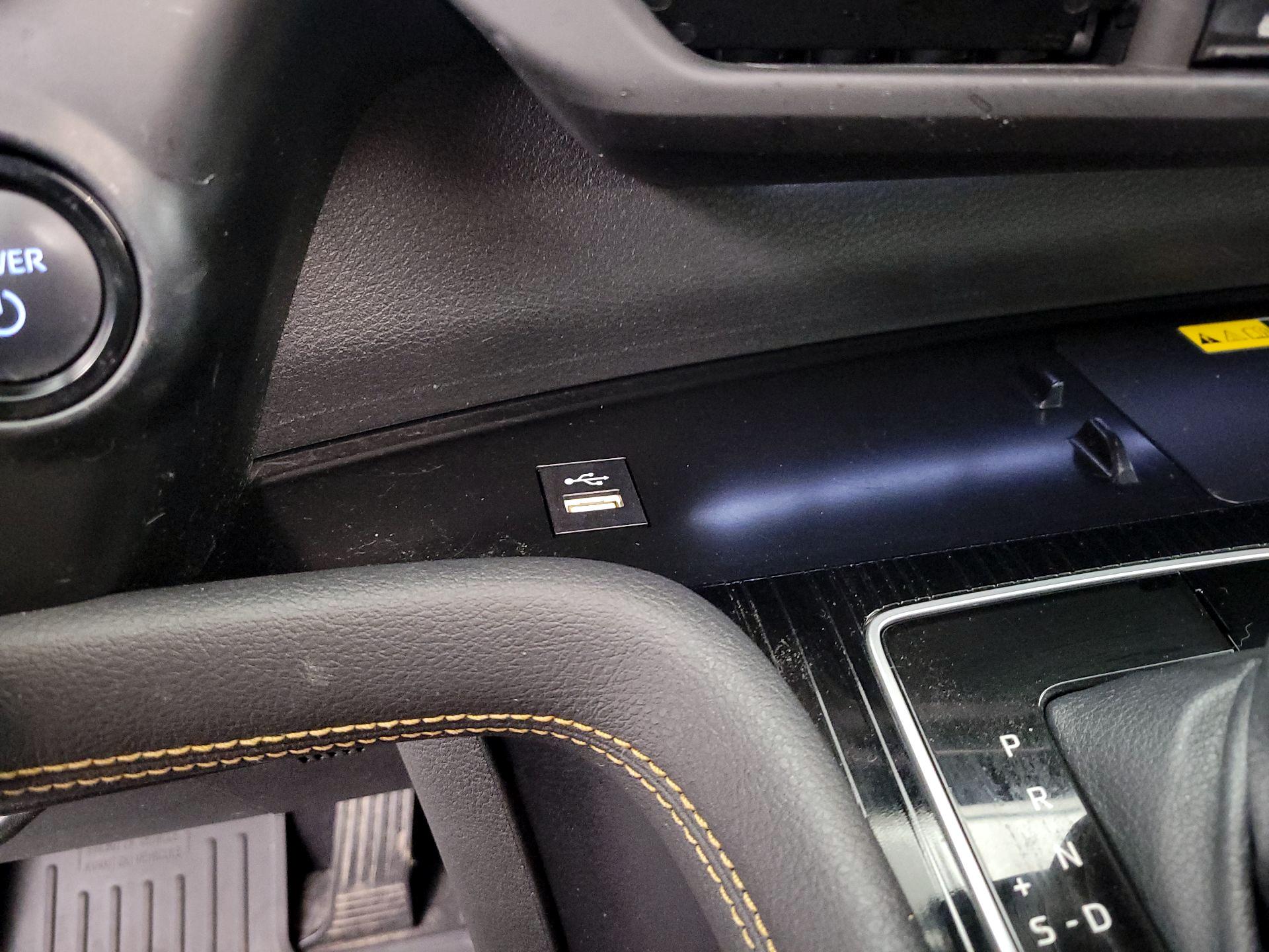 Thumbnail: 2025 Toyota Sienna - 18