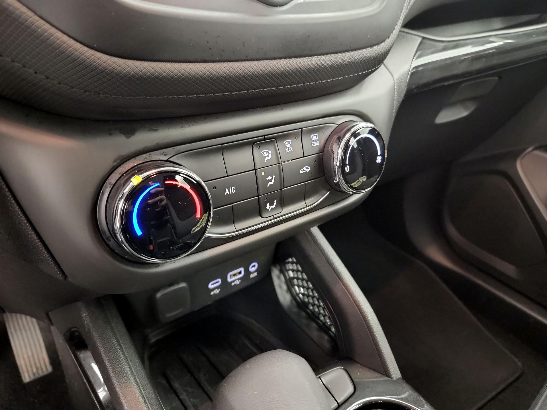 Thumbnail: 2021 Chevrolet TrailBlazer - 16