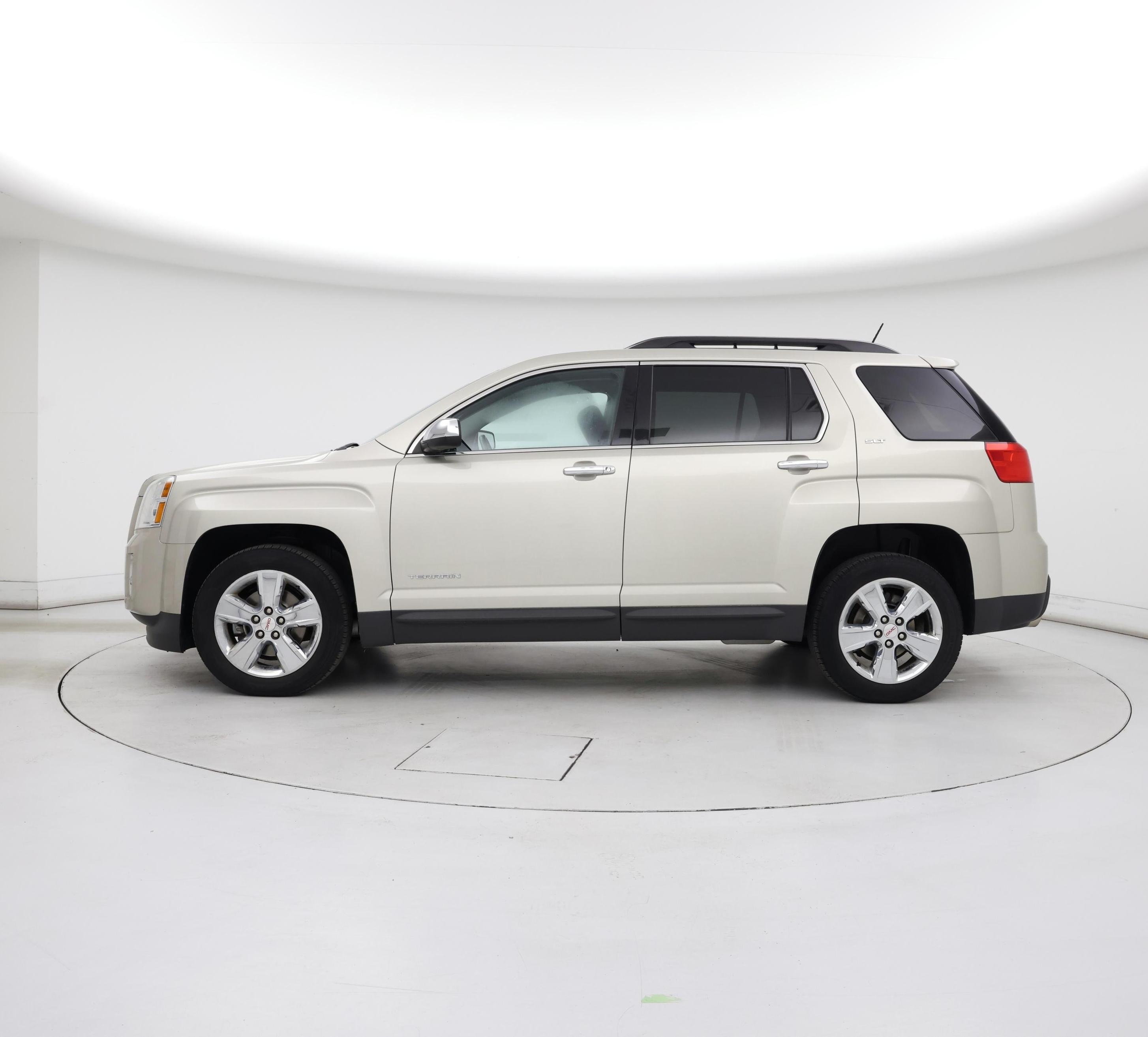 Thumbnail: 2015 GMC Terrain - 3